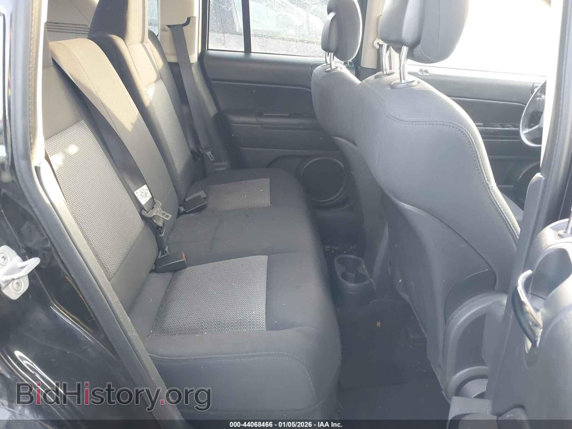 2010 JEEP COMPASS - VIN: 1J4NT4FA1AD600308 - Фото 8