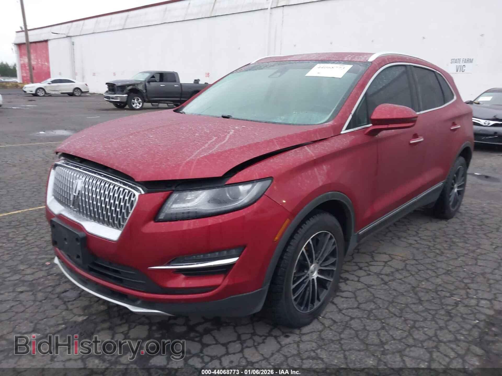 2019 LINCOLN MKC - VIN: 5LMCJ2D90KUL09437 - Photo 2
