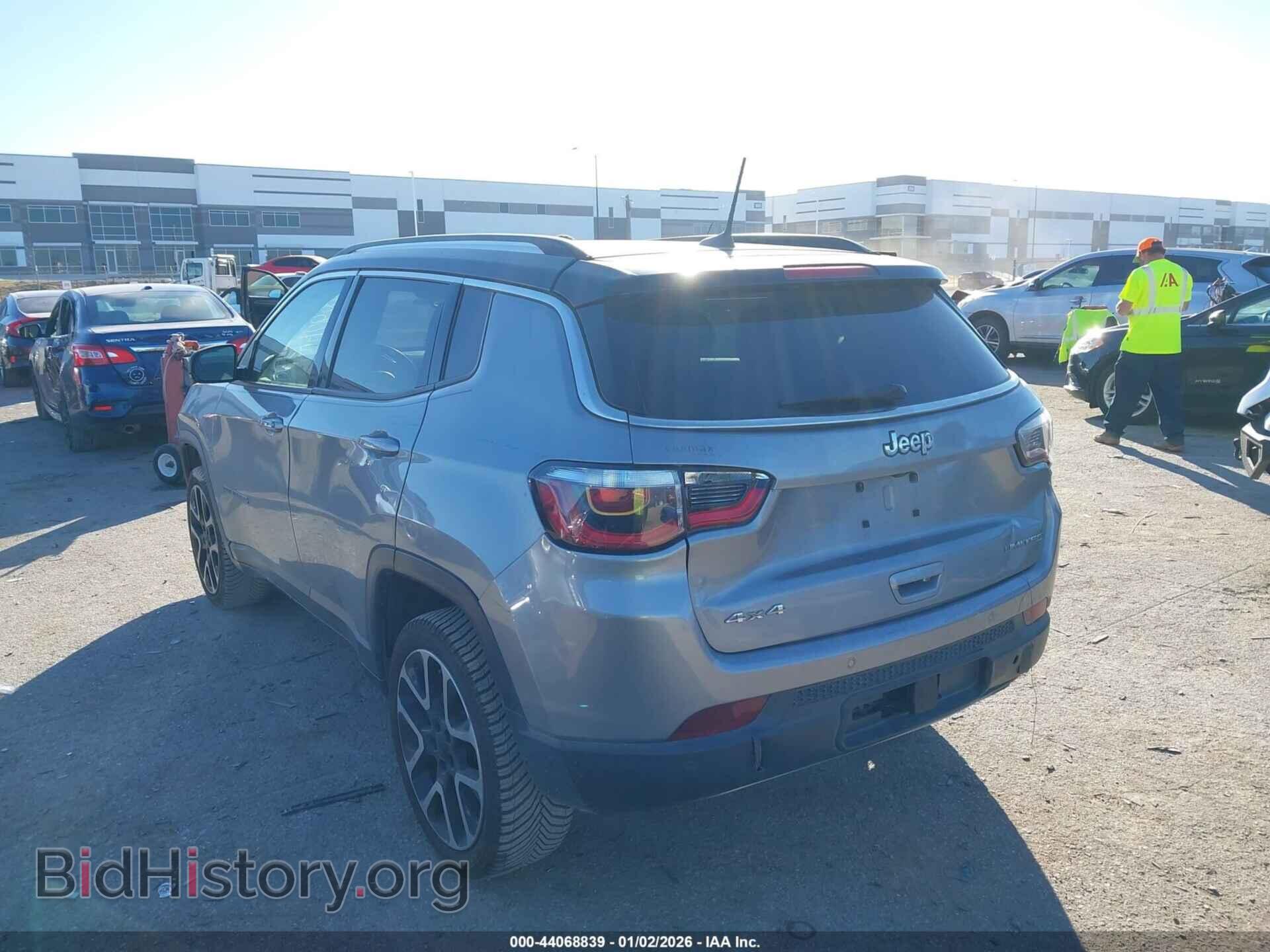2018 JEEP COMPASS - VIN: 3C4NJDCB1JT117419 - Фото 3