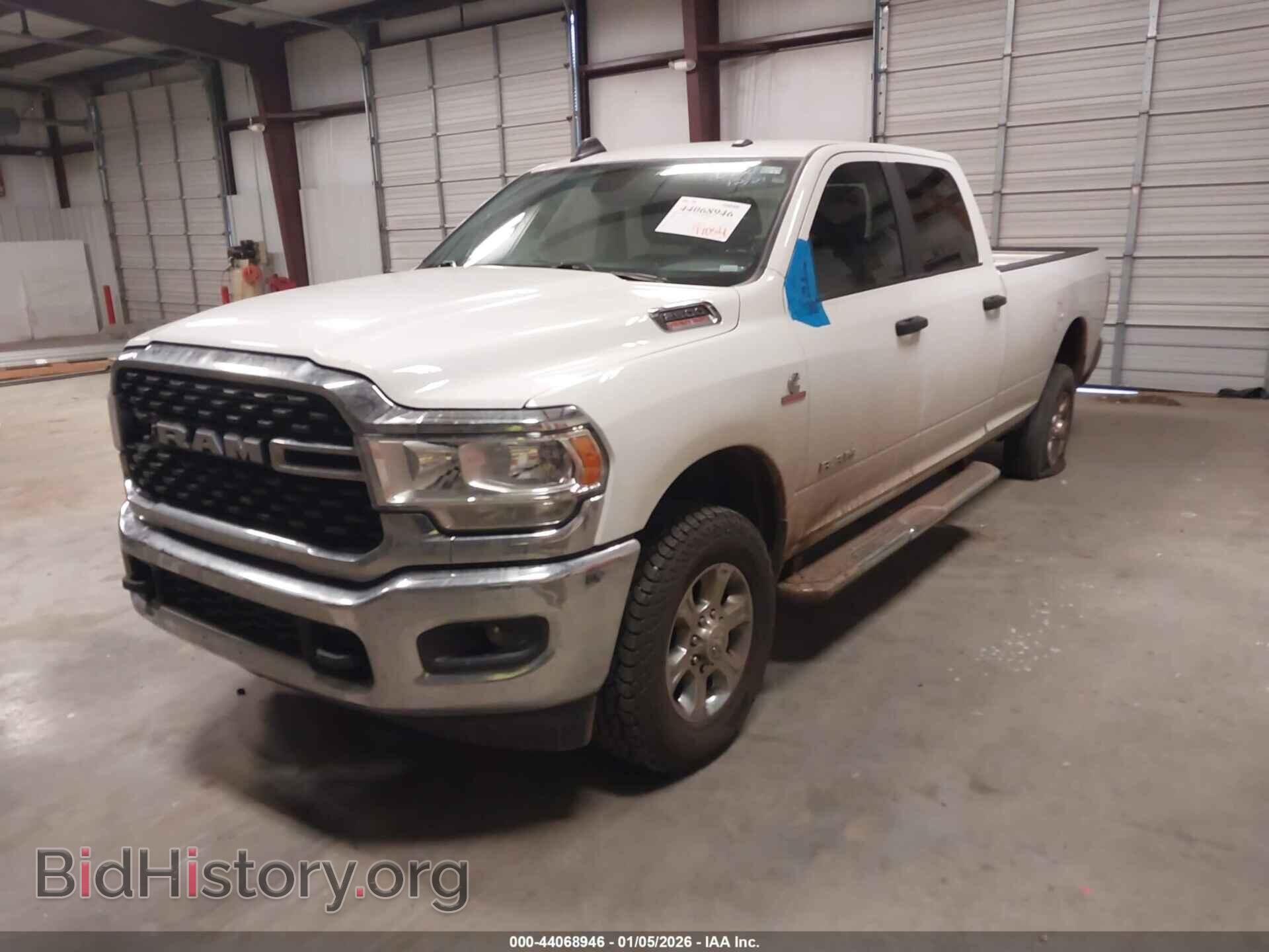 2024 RAM 2500 - VIN: 3C6UR5JL3RG340207 - Фото 2