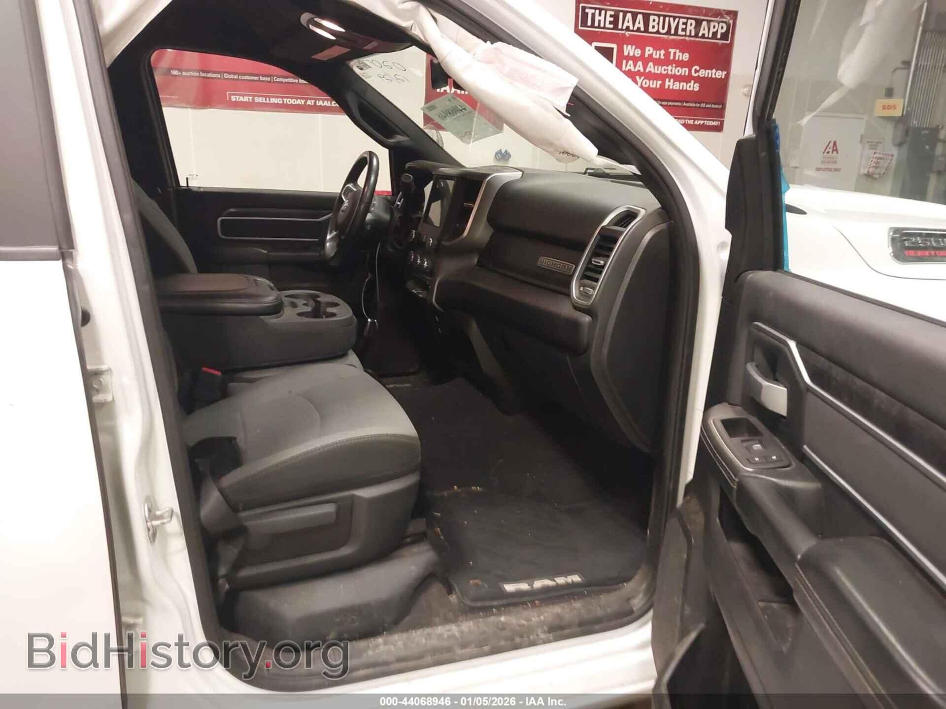 2024 RAM 2500 - VIN: 3C6UR5JL3RG340207 - Фото 5