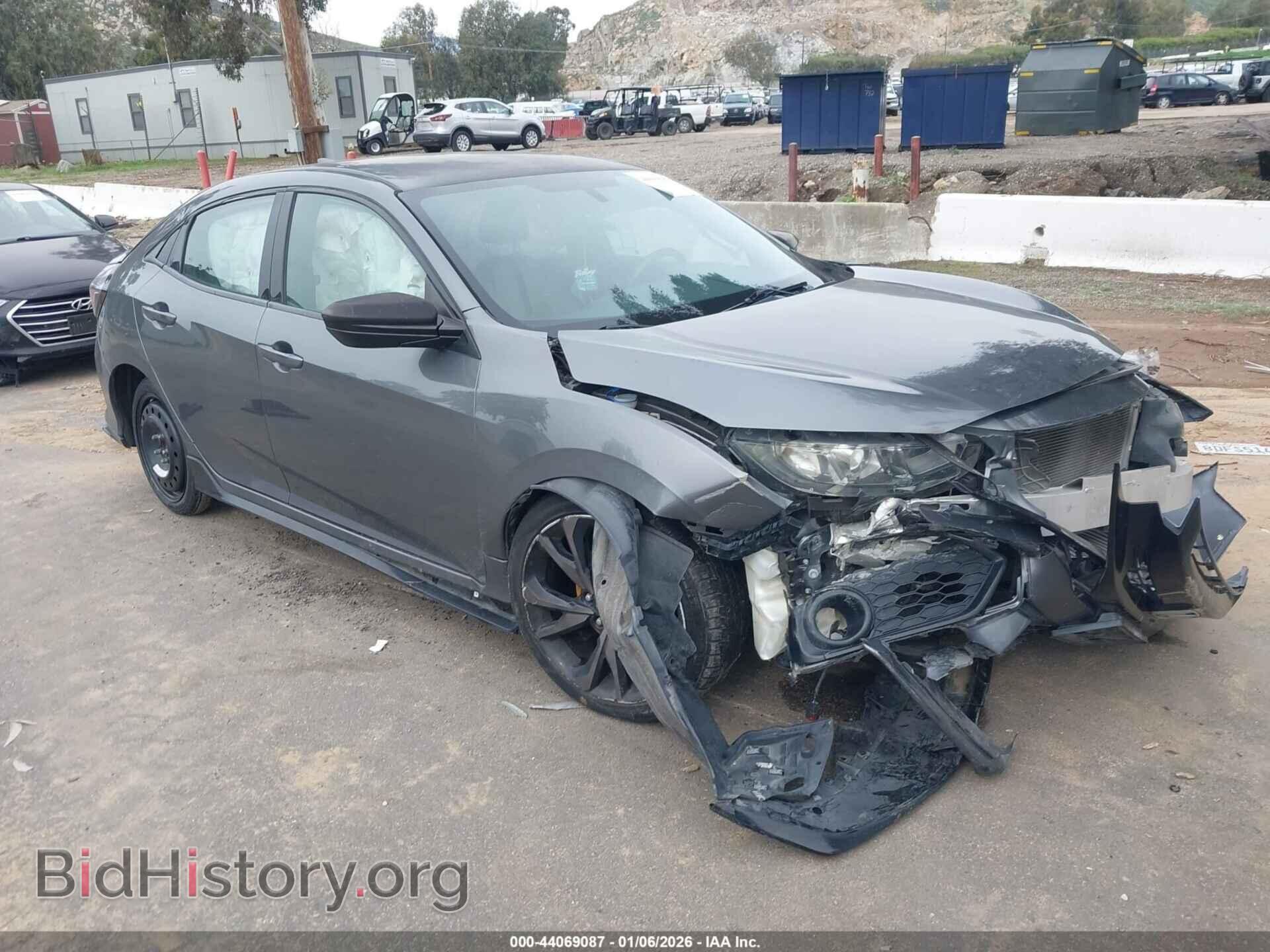 Фотография SHHFK7G43JU205433 - HONDA CIVIC 2018