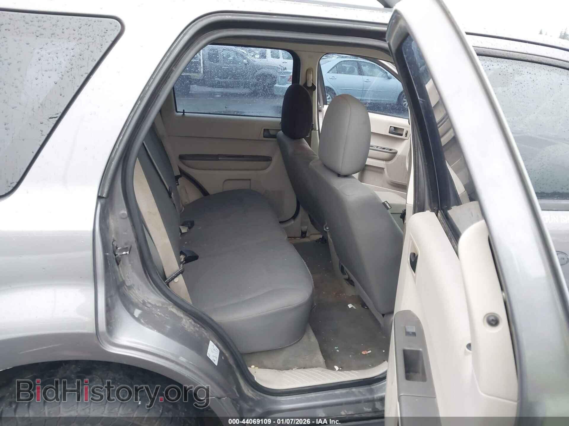 2011 FORD ESCAPE - VIN: 1FMCU9C76BKC51557 - Фото 8