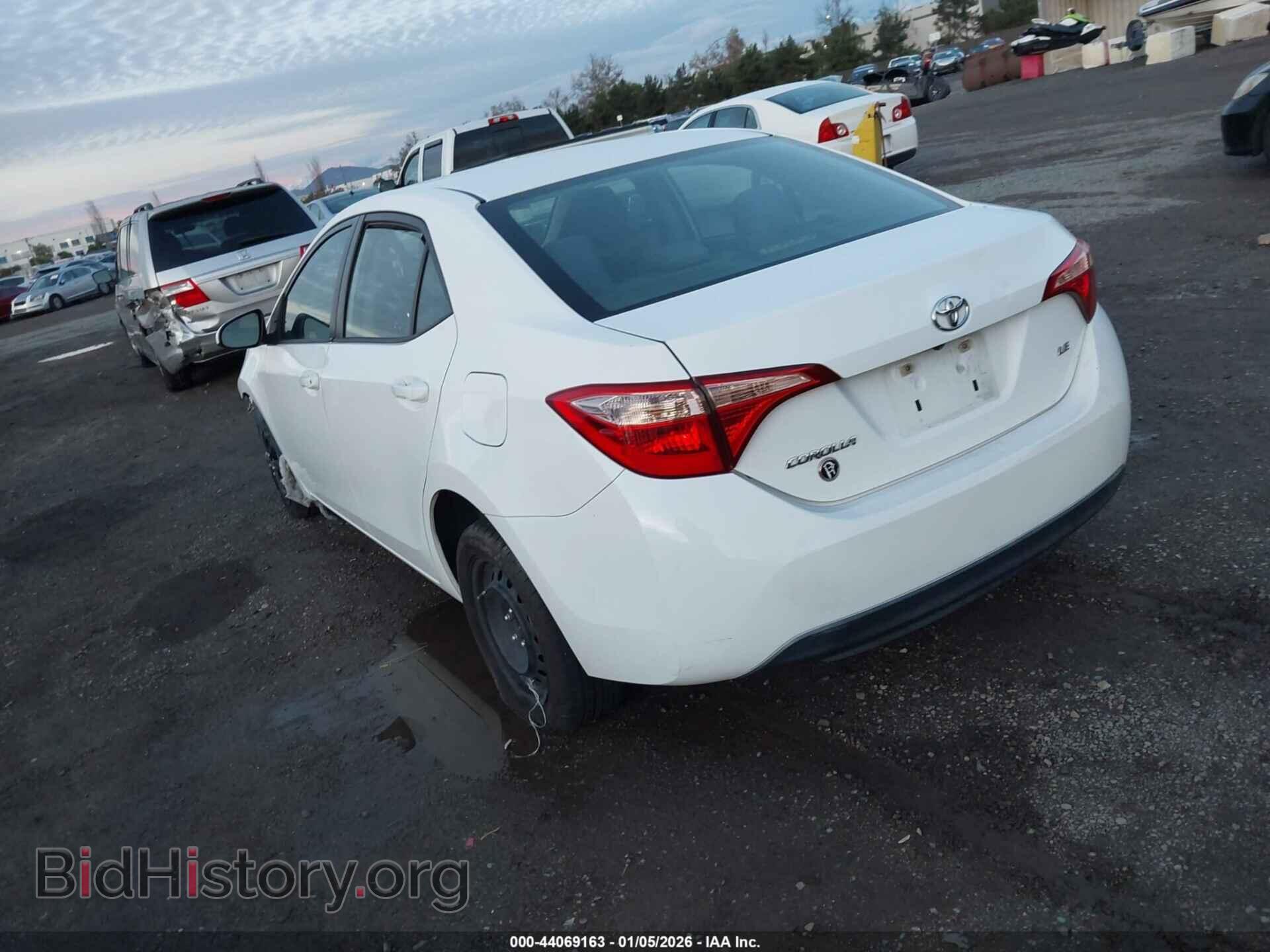 2017 TOYOTA COROLLA - VIN: 5YFBURHE0HP620043 - Фото 3
