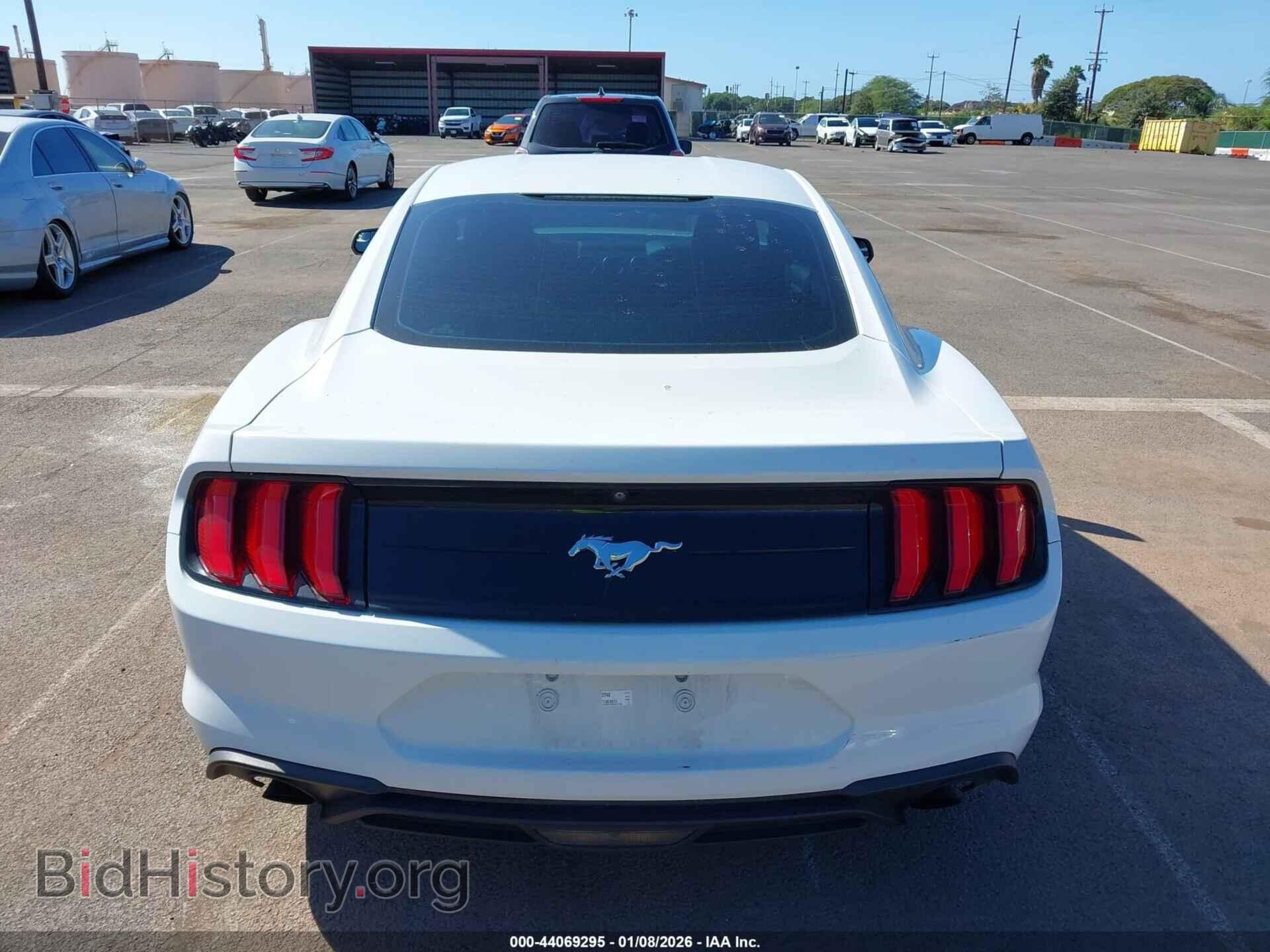2018 FORD MUSTANG - VIN: 1FA6P8TH8J5107054 - Фото 17