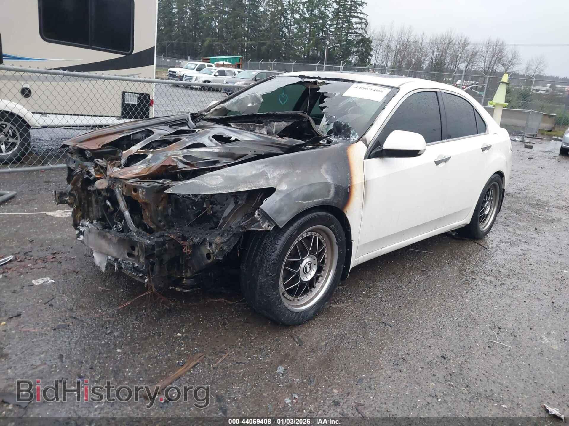 2010 ACURA TSX - VIN: JH4CU2F61AC010074 - Фото 2