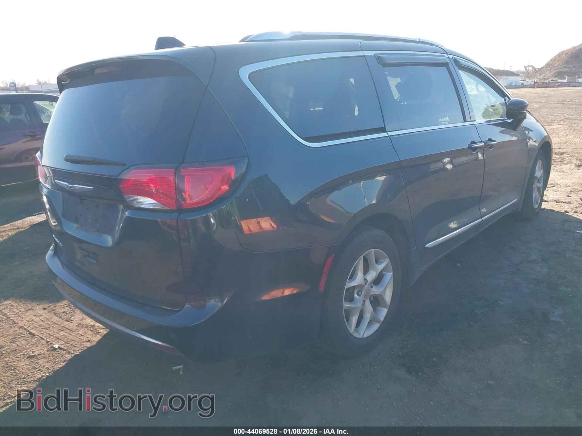 2018 CHRYSLER PACIFICA - VIN: 2C4RC1EG5JR157234 - Фото 4