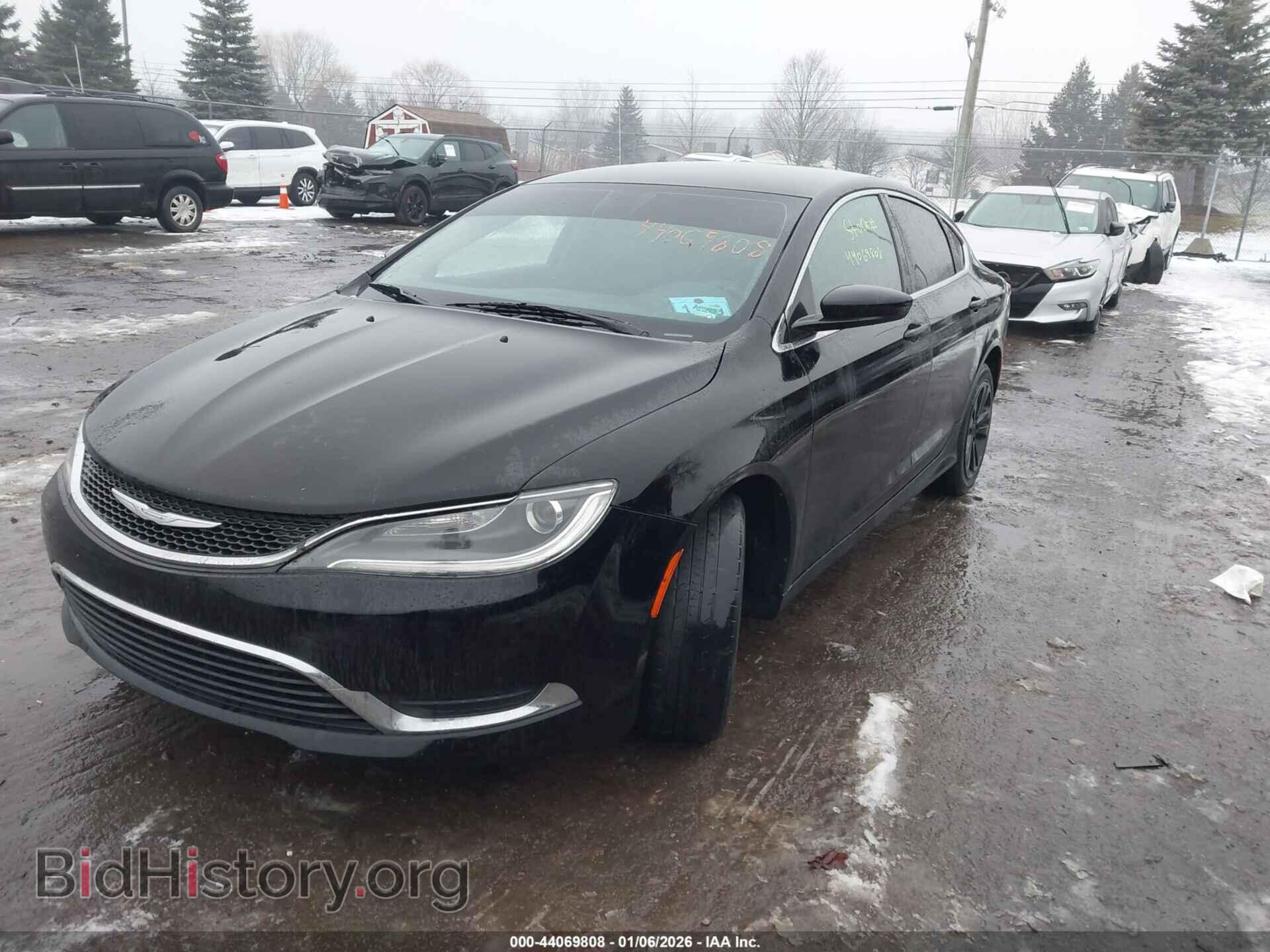 2015 CHRYSLER 200 - VIN: 1C3CCCAB1FN626419 - Фото 2