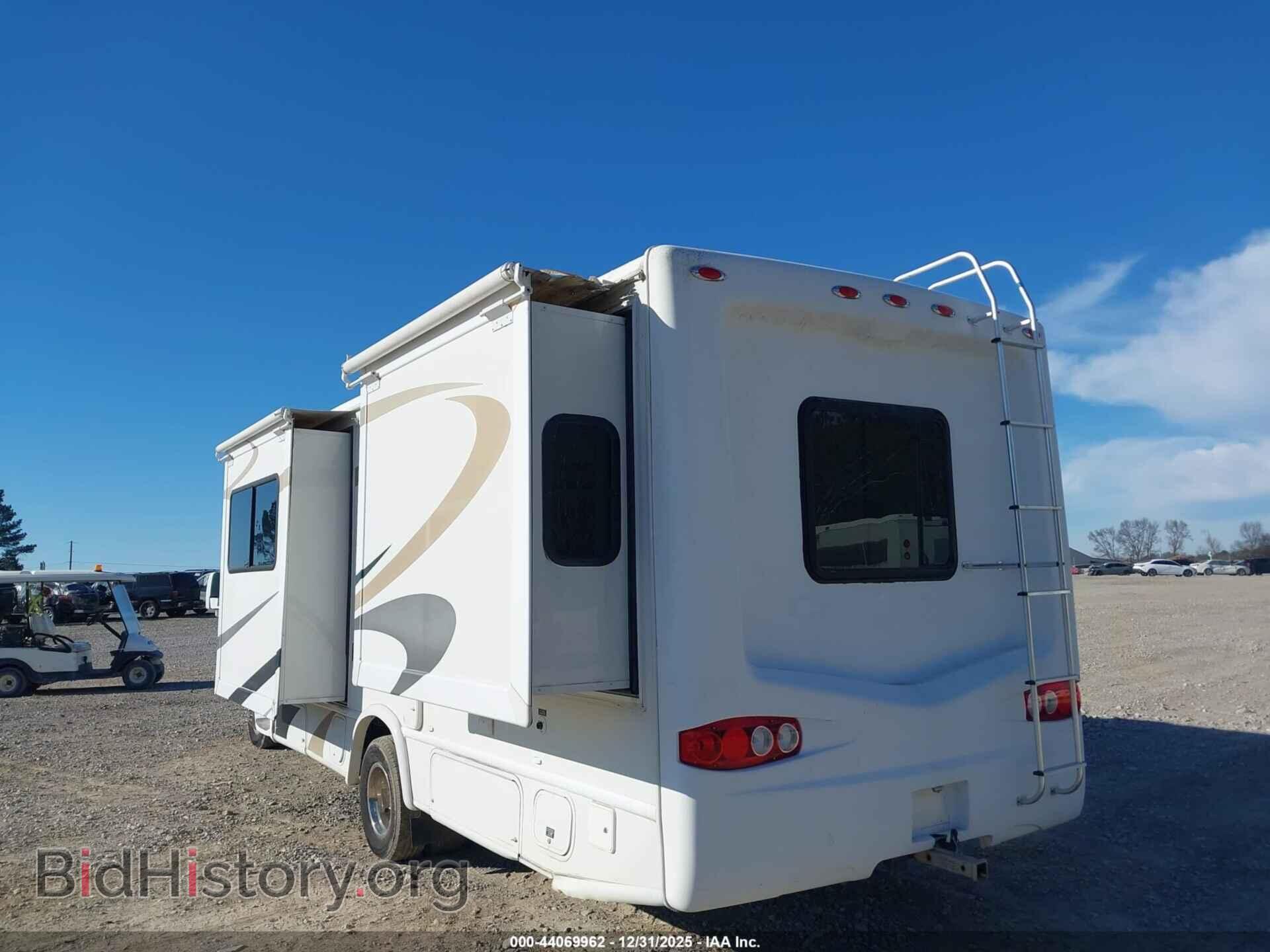 2006 FORD E-450 CUTAWAY - VIN: 1FDXE45P76DB40542 - Фото 3