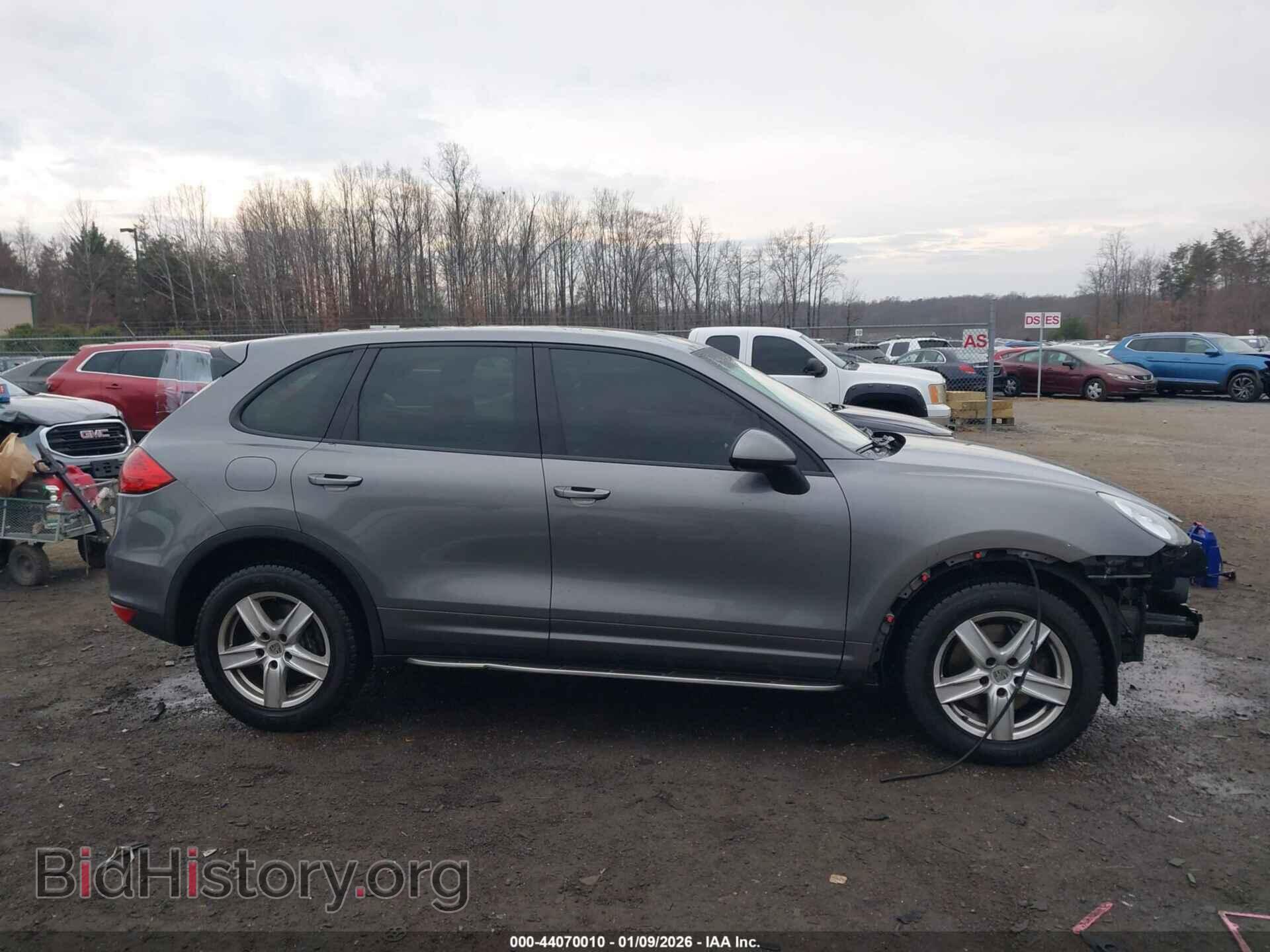 2011 PORSCHE CAYENNE - VIN: WP1AA2A22BLA00790 - Photo 14