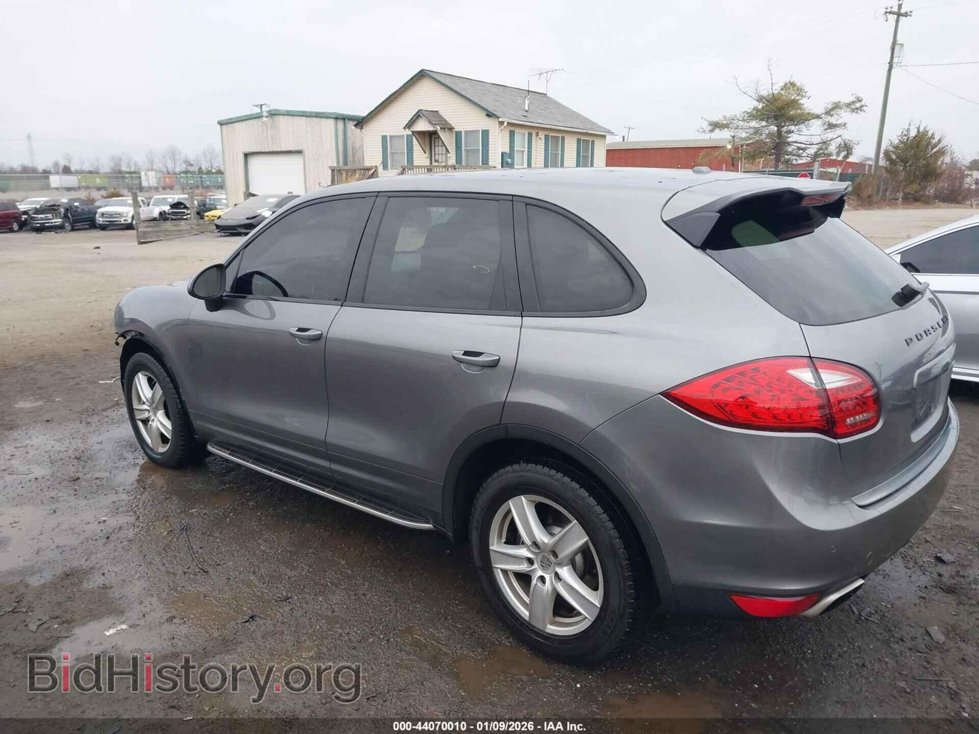 2011 PORSCHE CAYENNE - VIN: WP1AA2A22BLA00790 - Photo 3