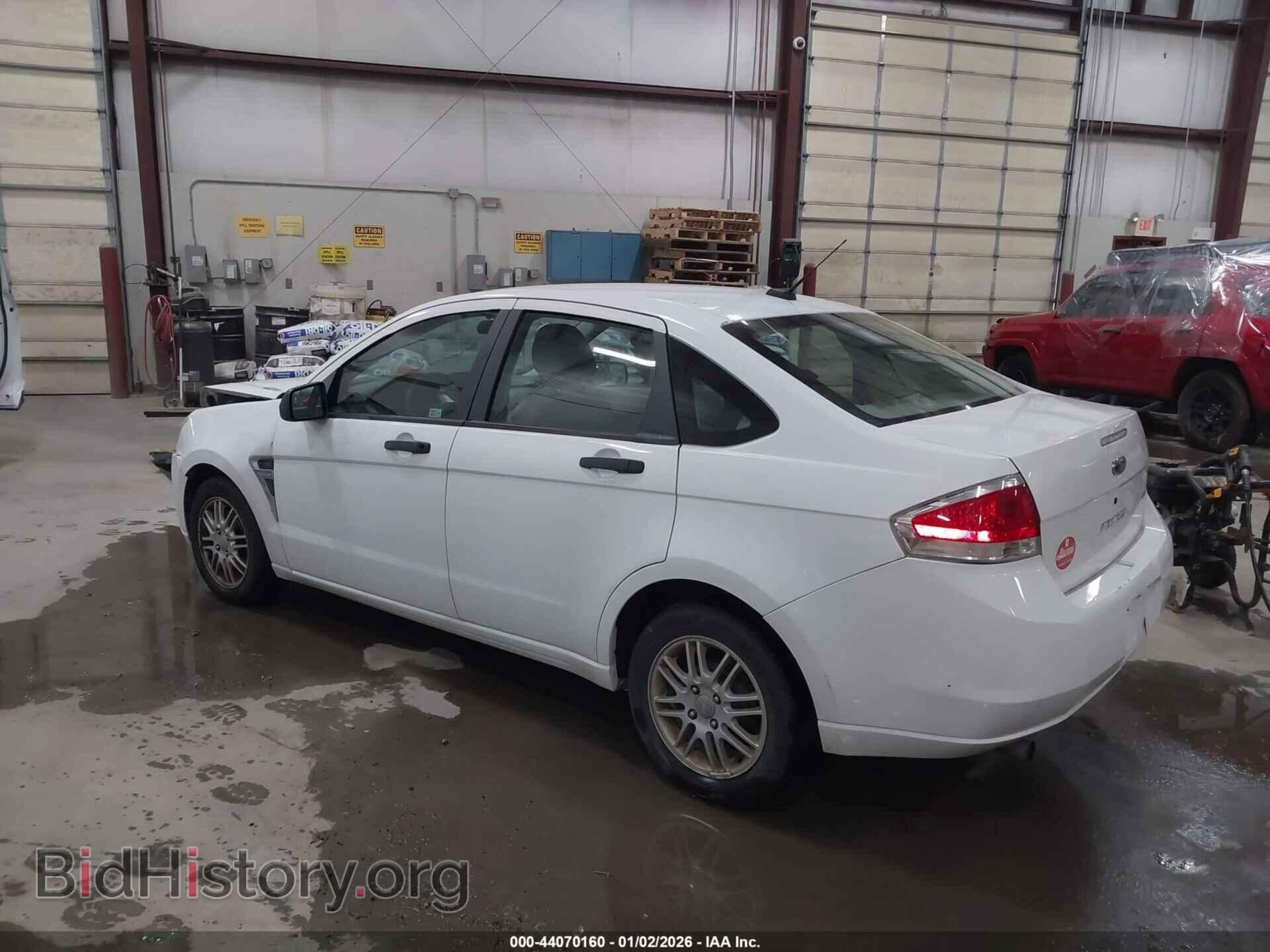 2008 FORD FOCUS - VIN: 1FAHP35N68W215465 - Фото 3