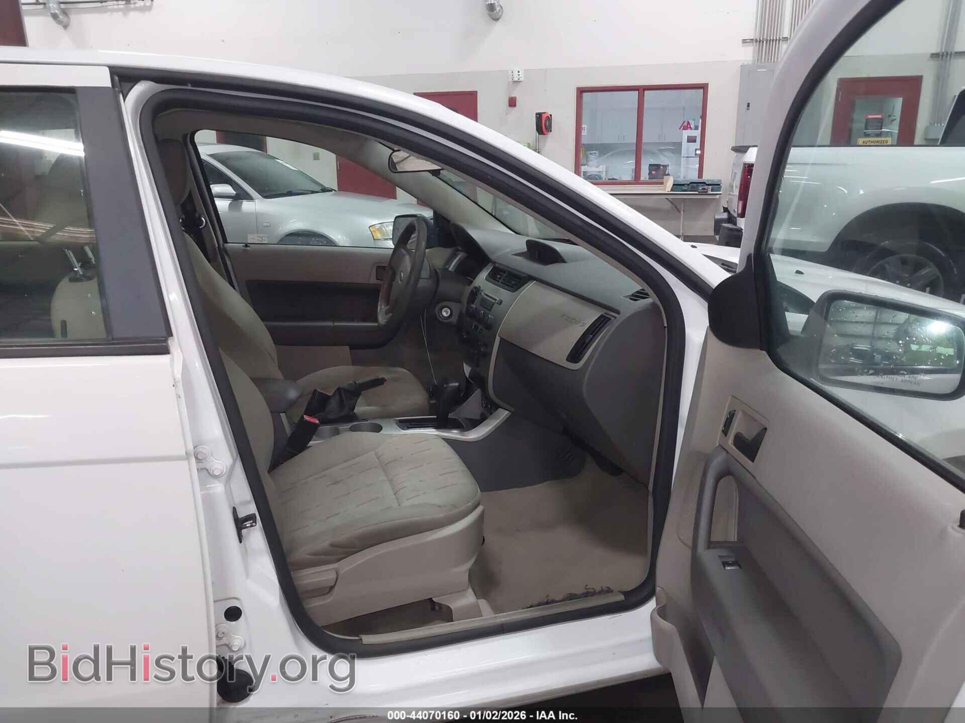 2008 FORD FOCUS - VIN: 1FAHP35N68W215465 - Фото 5