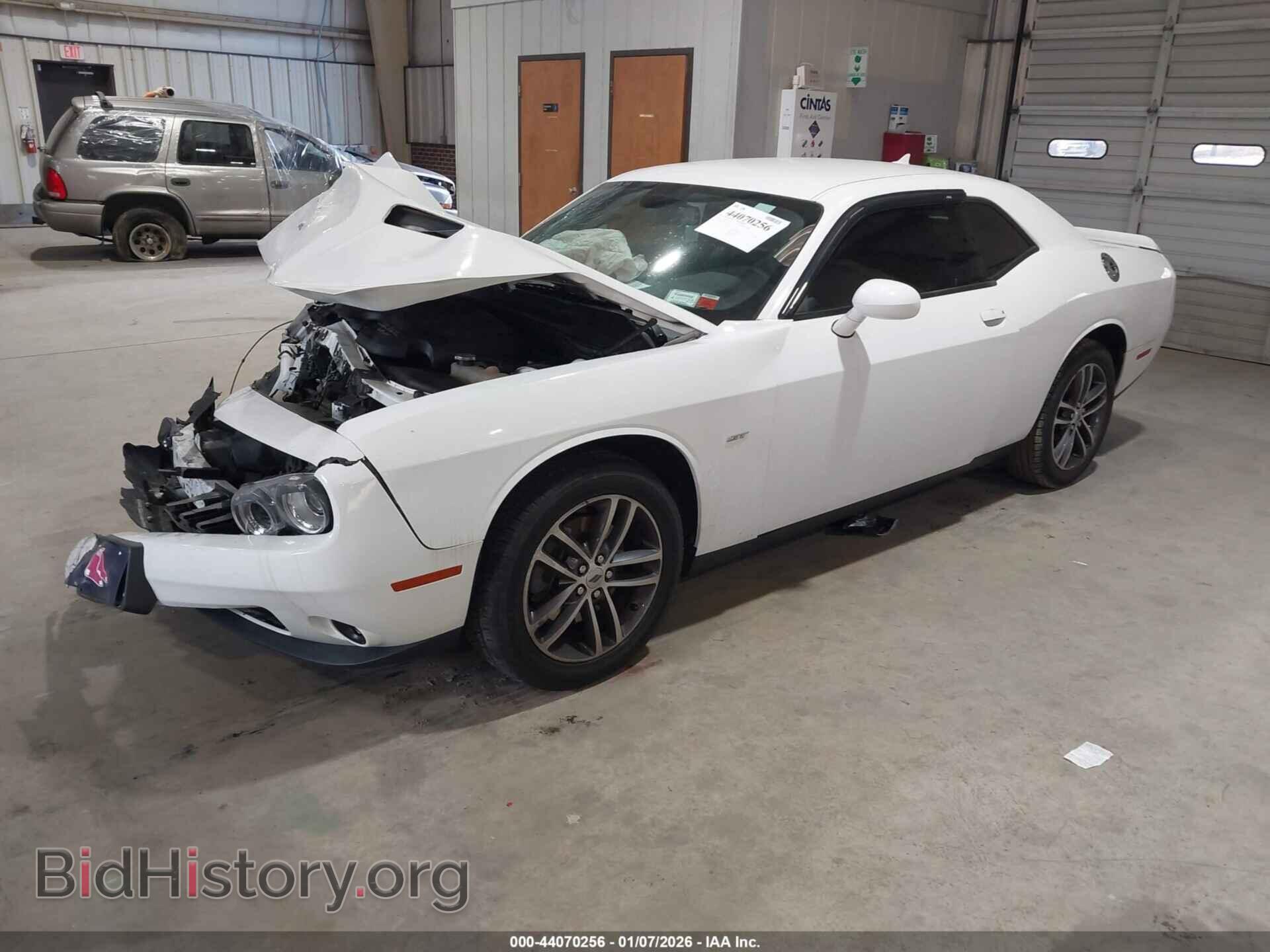 2018 DODGE CHALLENGER - VIN: 2C3CDZGG8JH318409 - Фото 2