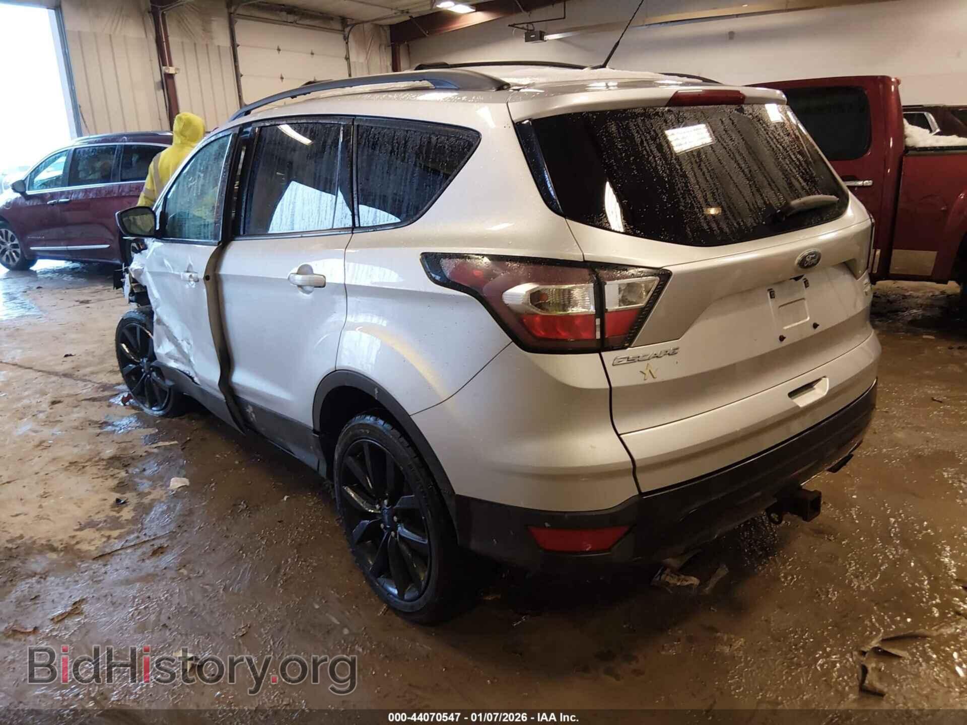 2017 FORD ESCAPE - VIN: 1FMCU9G90HUE57496 - Фото 3