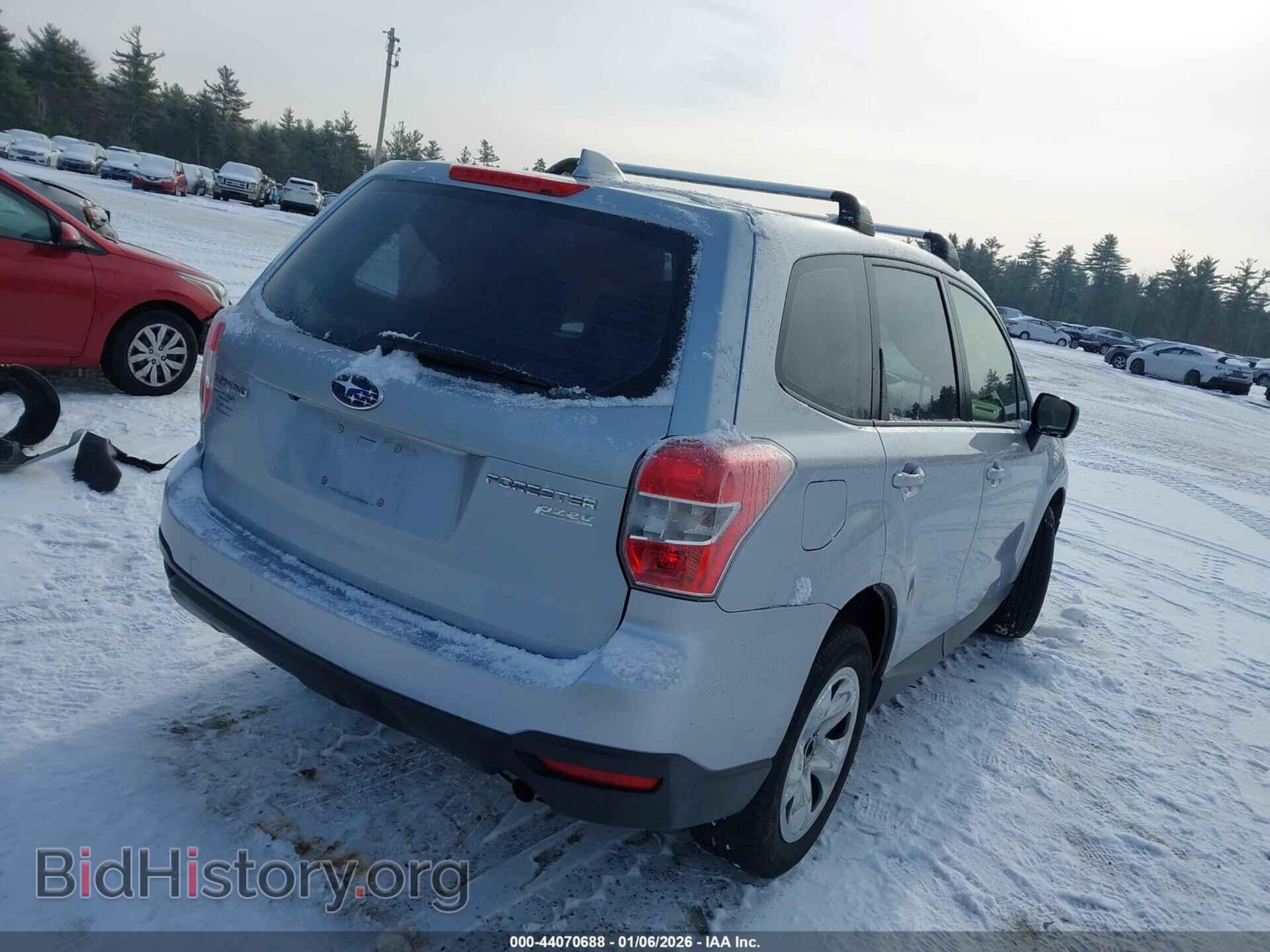 2016 SUBARU FORESTER - VIN: JF2SJAAC5GG549796 - Фото 4