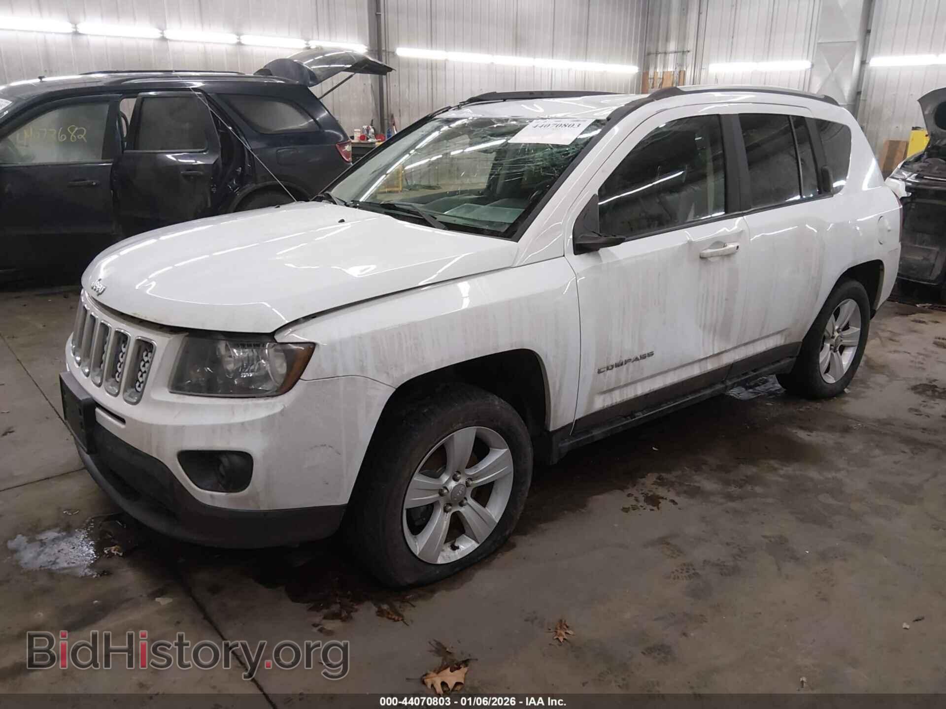 2016 JEEP COMPASS - VIN: 1C4NJDEB4GD737161 - Photo 2