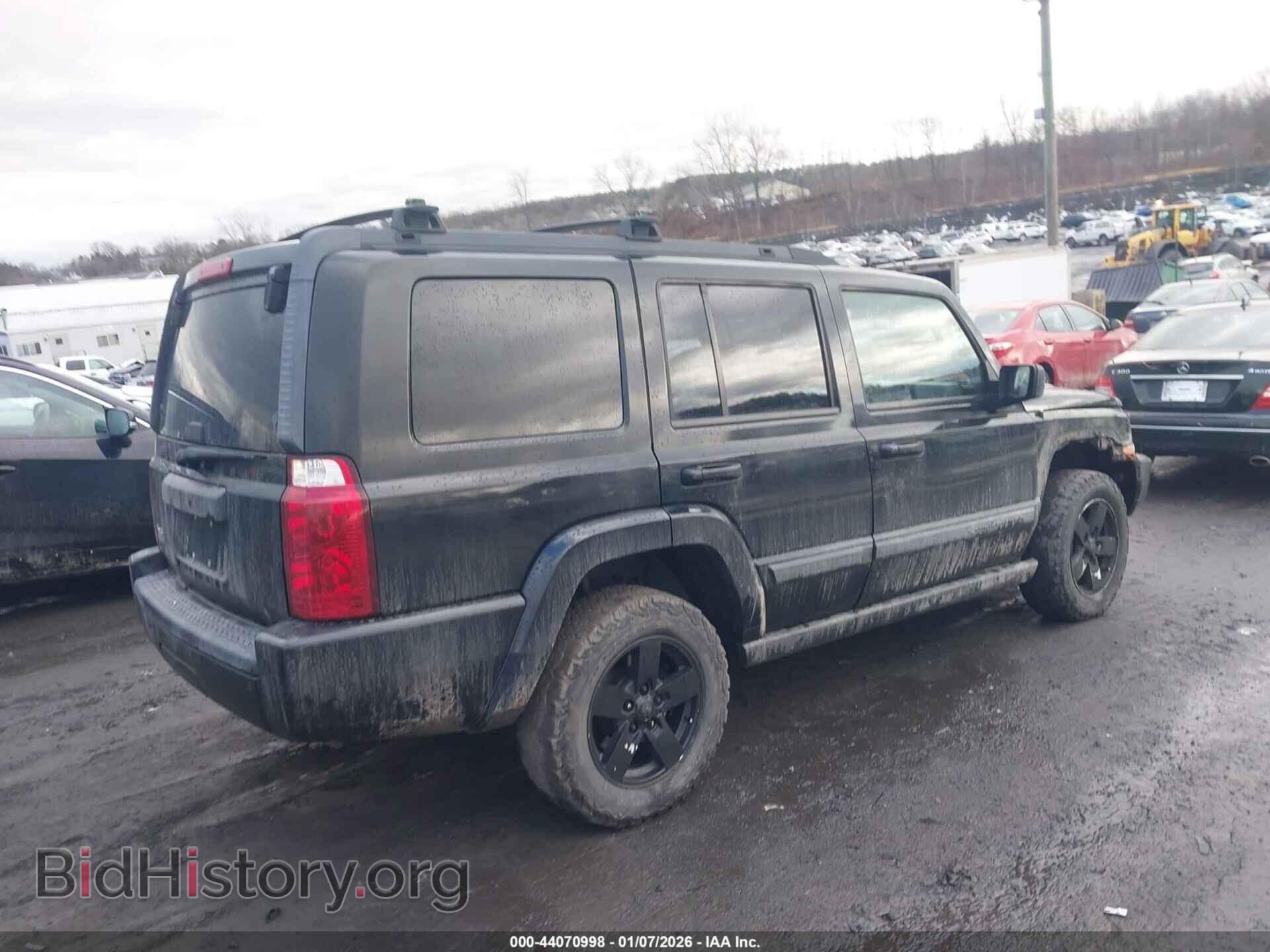 2007 JEEP COMMANDER - VIN: 1J8HG48K17C686028 - Фото 4