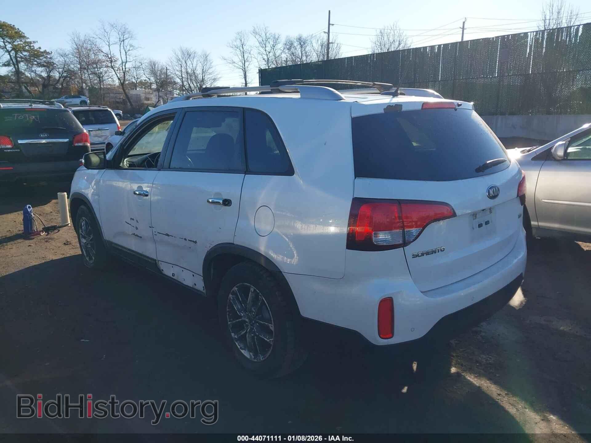 2014 KIA SORENTO - VIN: 5XYKT4A67EG500068 - Фото 3