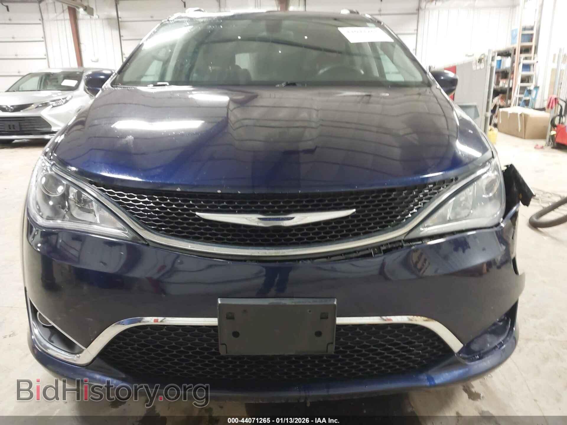 2017 CHRYSLER PACIFICA - VIN: 2C4RC1BGXHR756726 - Фото 12