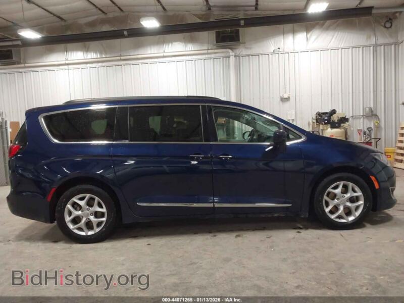 2017 Chrysler PACIFICA (VIN 2C4RC1BGXHR756726) — фото 13 из 19