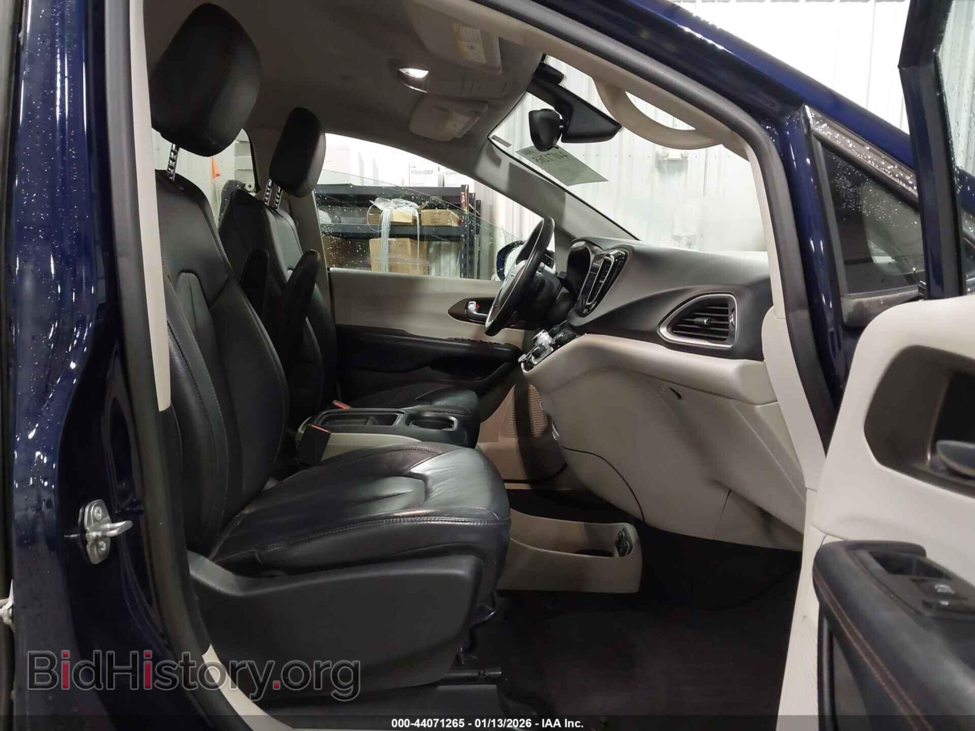 2017 CHRYSLER PACIFICA - VIN: 2C4RC1BGXHR756726 - Фото 5