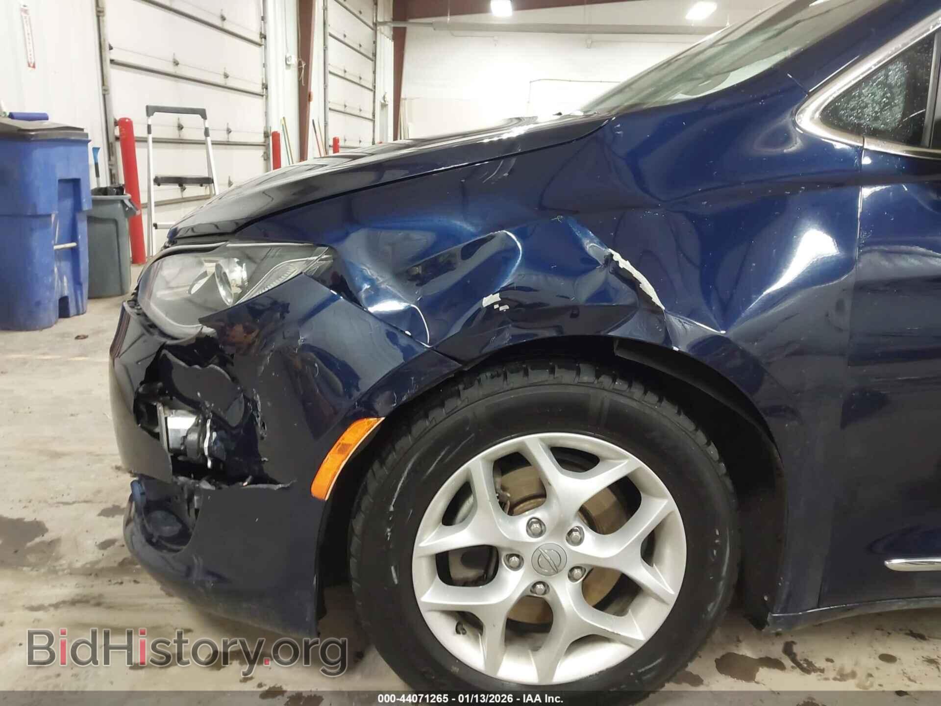 2017 CHRYSLER PACIFICA - VIN: 2C4RC1BGXHR756726 - Фото 6