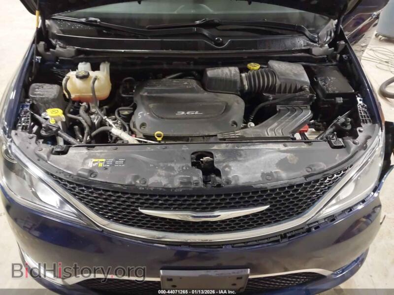 2017 Chrysler PACIFICA (VIN 2C4RC1BGXHR756726) — фото 10 из 19