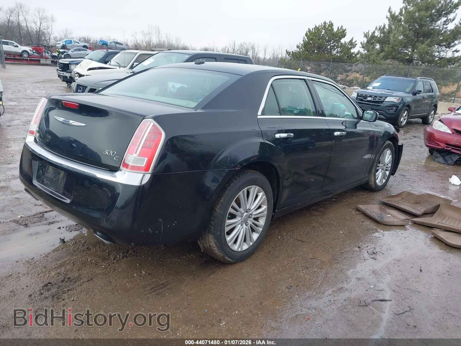 2014 CHRYSLER 300C - VIN: 2C3CCAKG2EH273257 - Фото 4