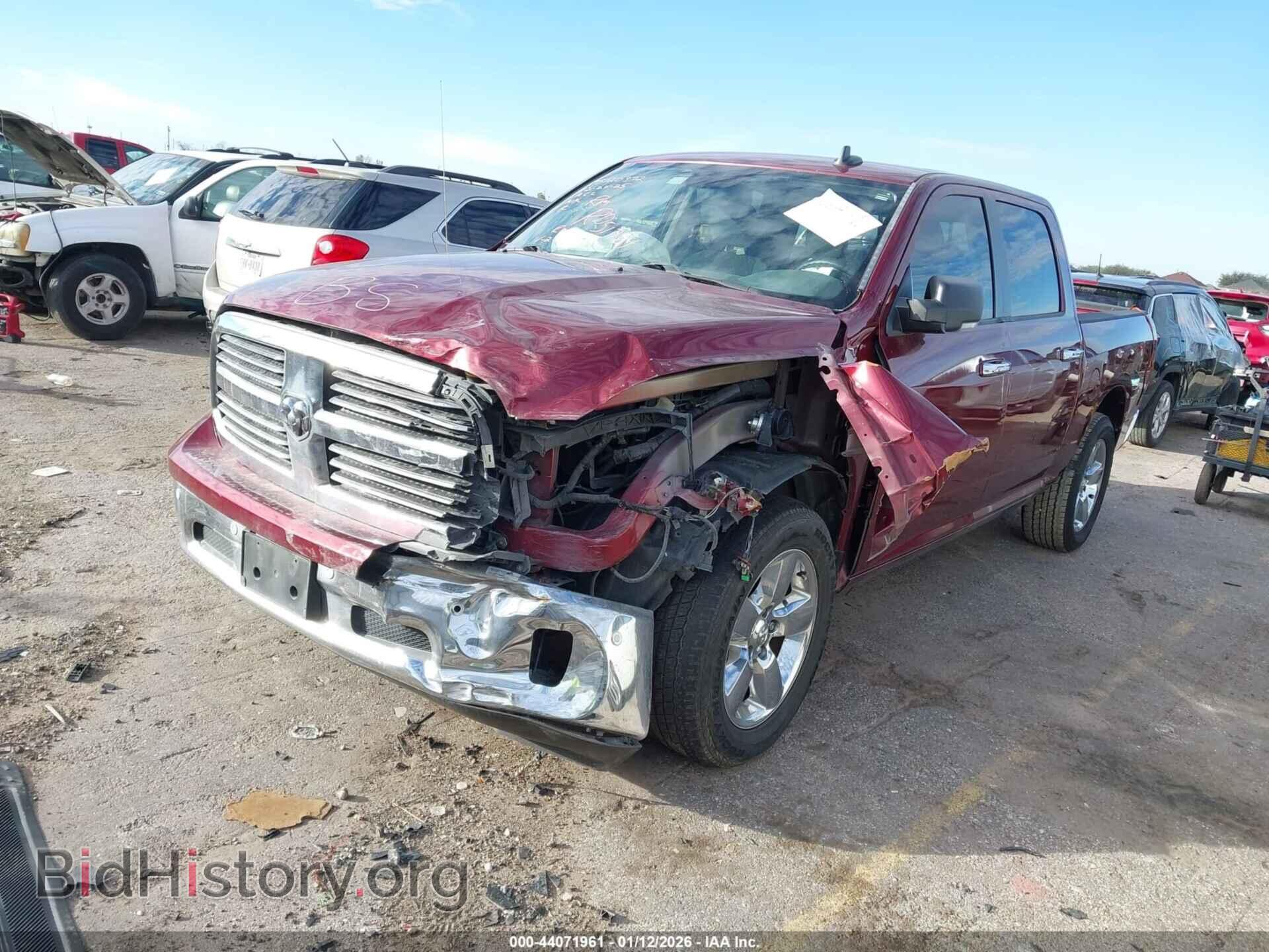 2016 RAM 1500 - VIN: 3C6RR6LT1GG382980 - Фото 2