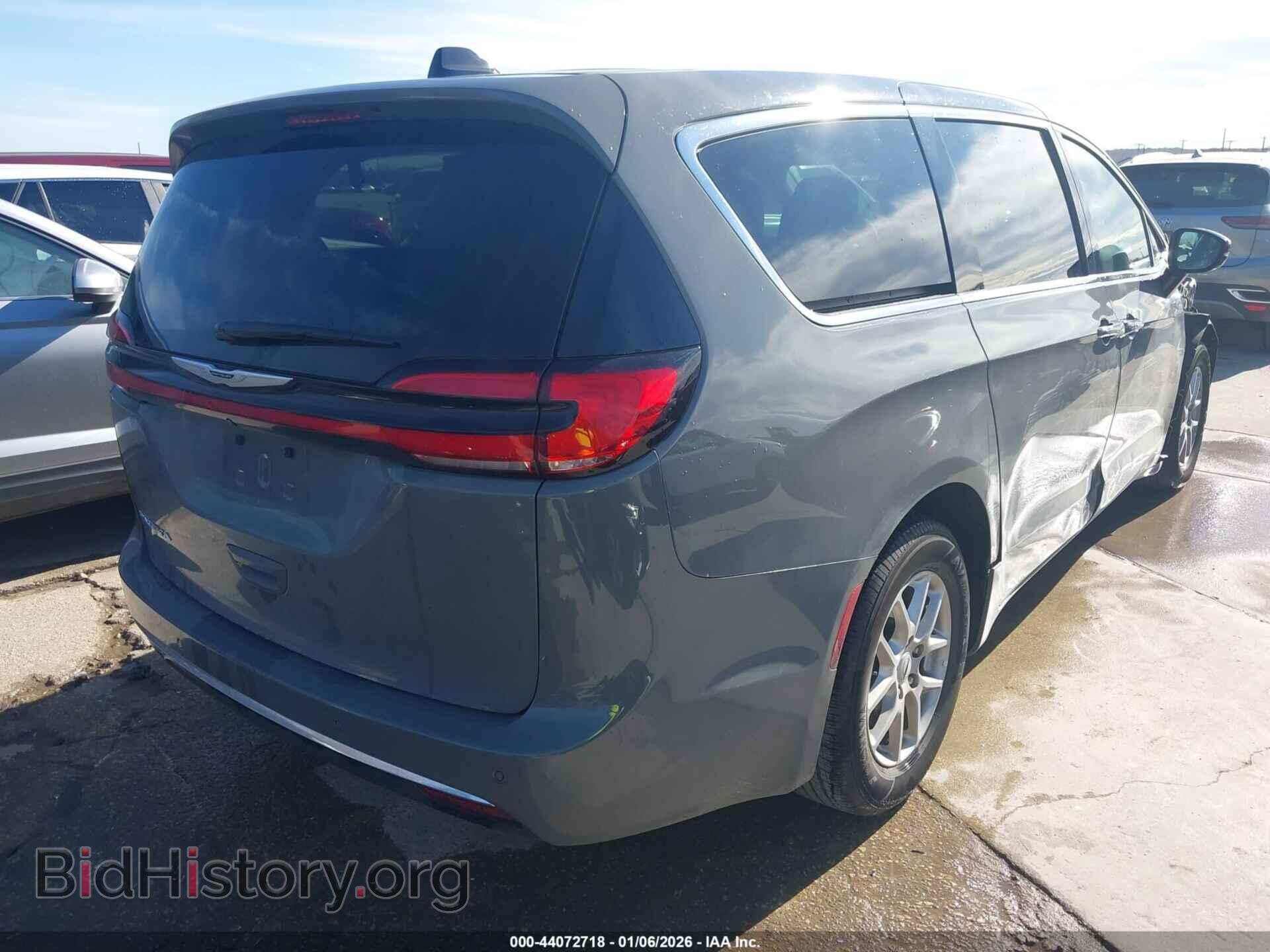 2025 CHRYSLER PACIFICA - VIN: 2C4RC1BG2SR556009 - Photo 4