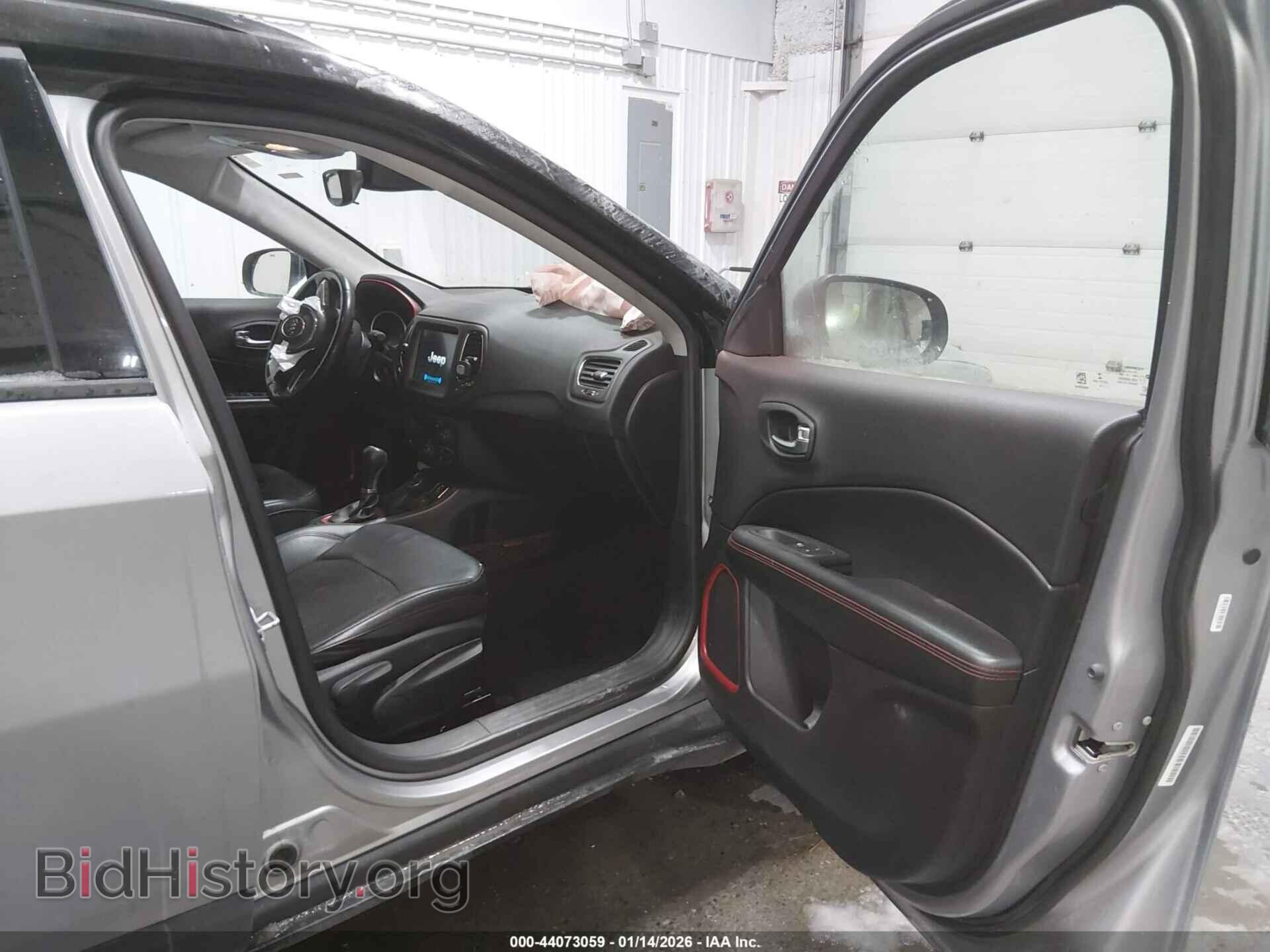 2019 JEEP COMPASS - VIN: 3C4NJDDB1KT790517 - Фото 5