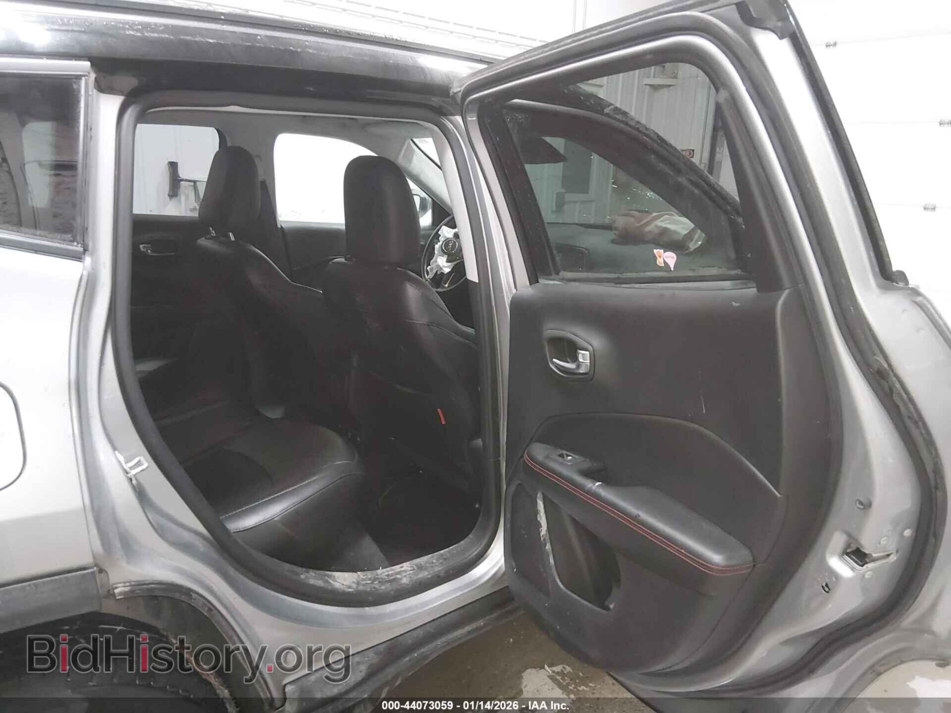 2019 JEEP COMPASS - VIN: 3C4NJDDB1KT790517 - Фото 8