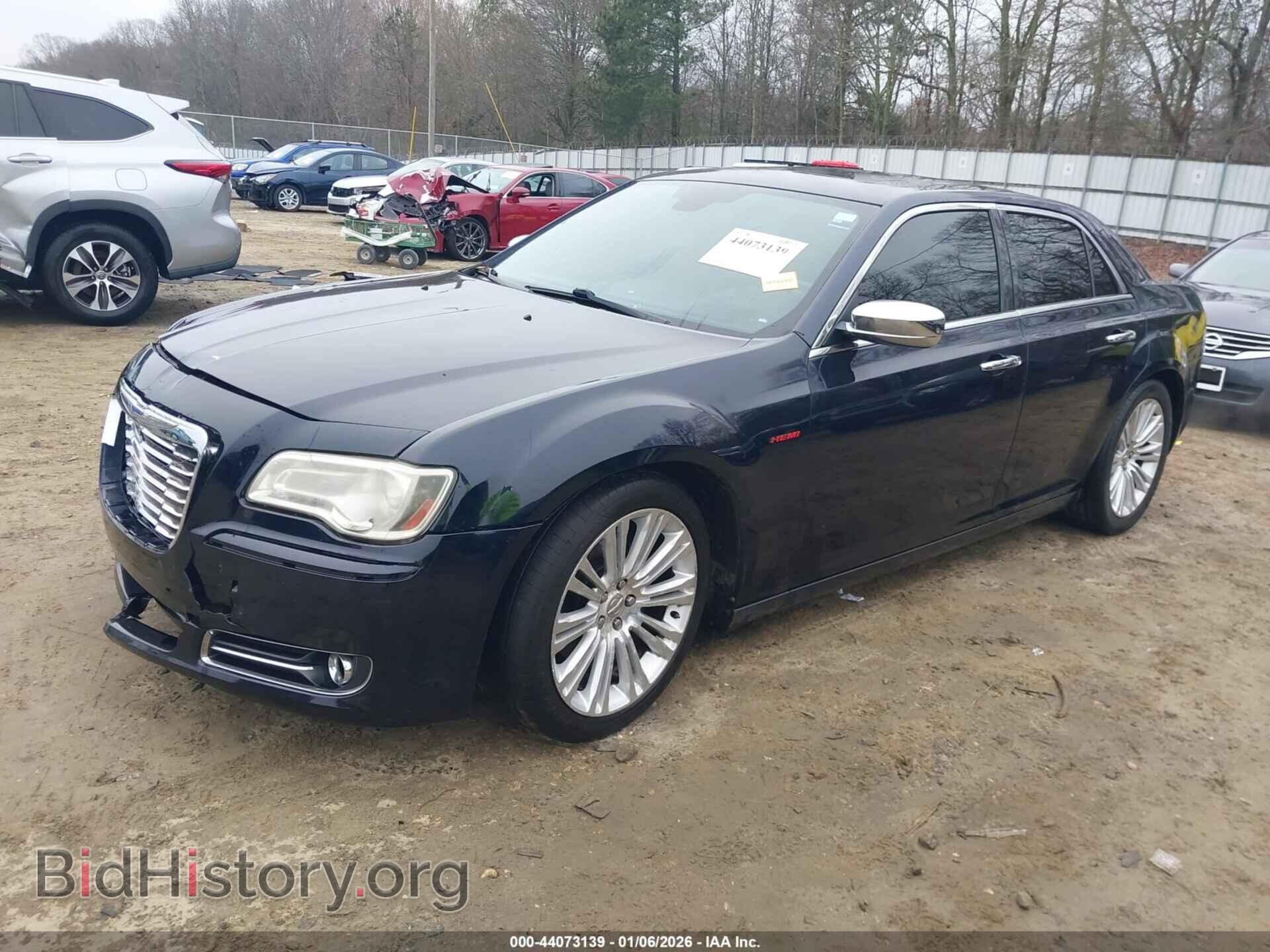 2012 CHRYSLER 300C - VIN: 2C3CCAETXCH183375 - Photo 2