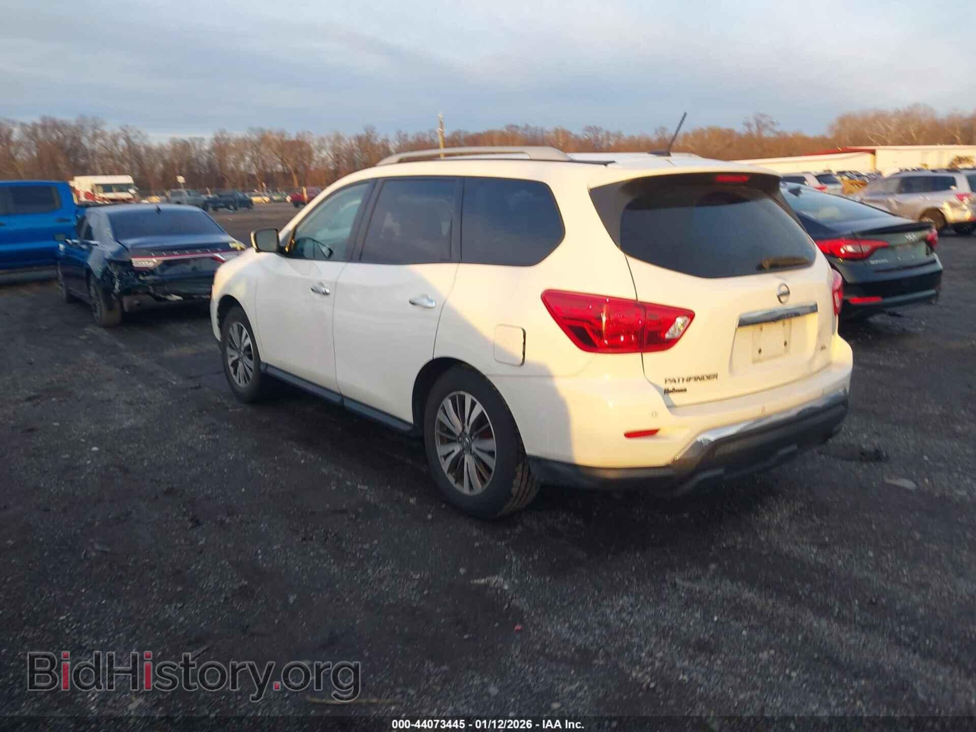2018 NISSAN PATHFINDER - VIN: 5N1DR2MN7JC608926 - Фото 3