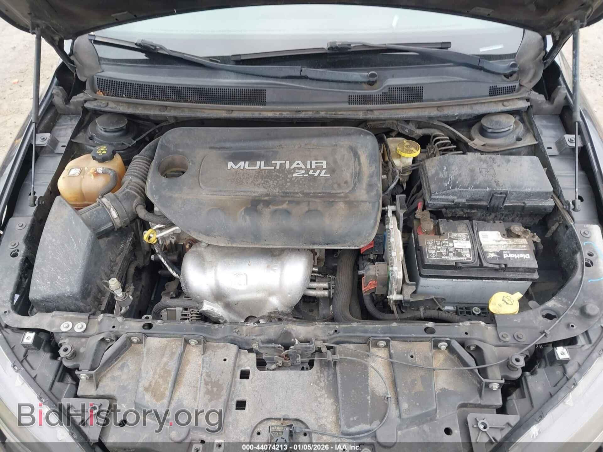 2016 CHRYSLER 200 - VIN: 1C3CCCAB0GN192012 - Фото 10
