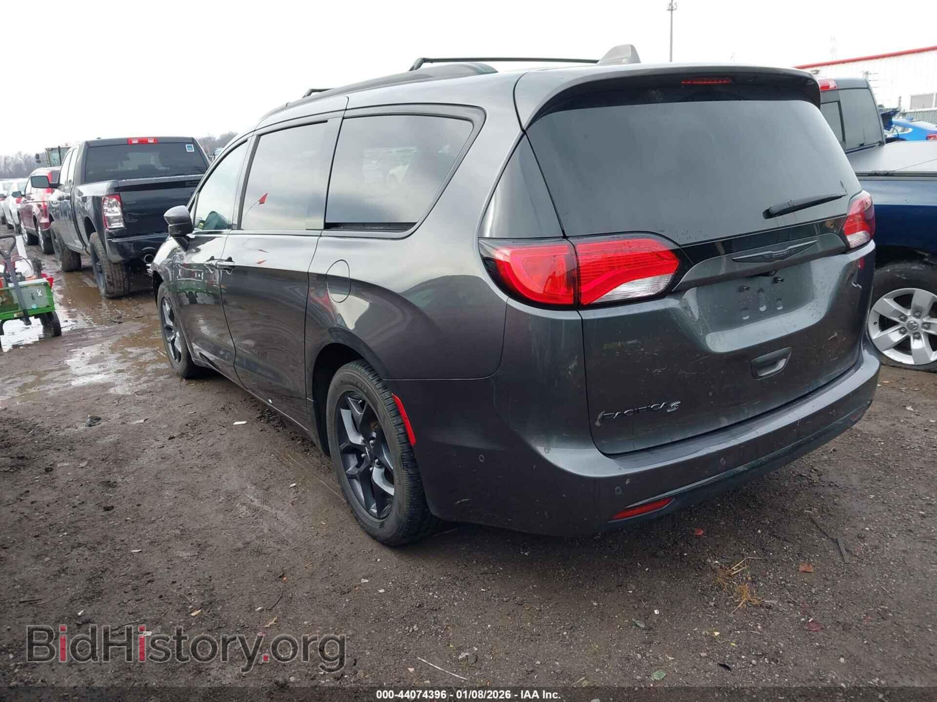 2018 CHRYSLER PACIFICA - VIN: 2C4RC1EG2JR197478 - Фото 3