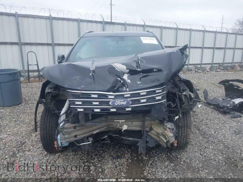 2017 Ford EXPLORER (VIN 1FM5K7D85HGB27852) — photo 13 of 17