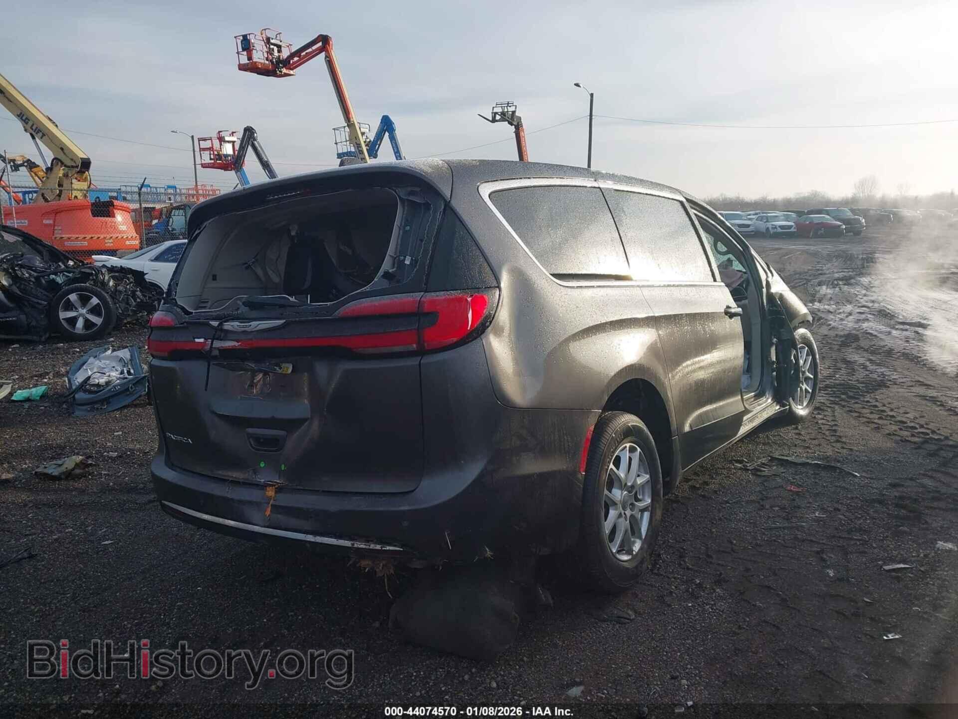 2023 CHRYSLER PACIFICA - VIN: 2C4RC1BGXPR564012 - Фото 4
