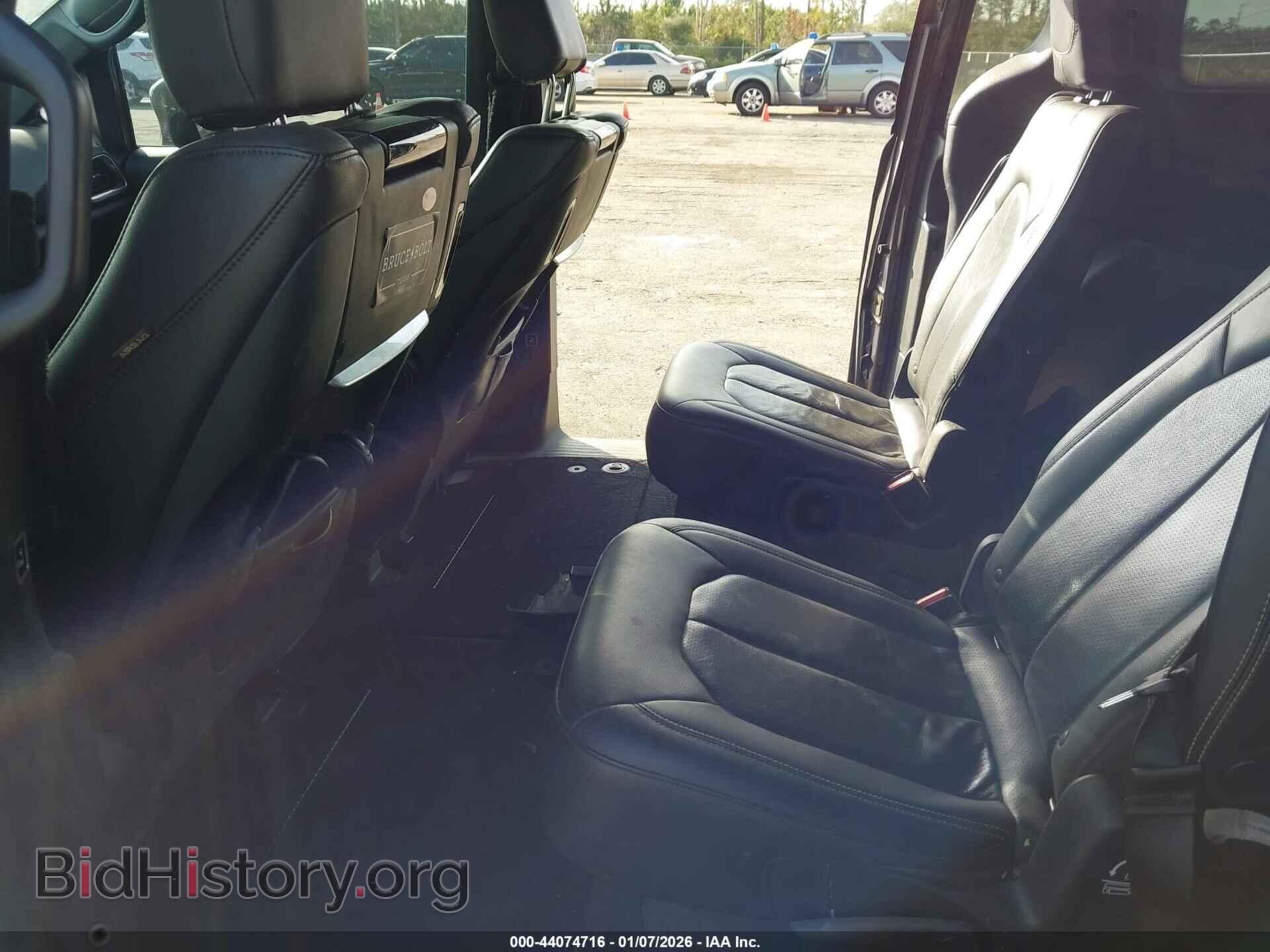 2019 CHRYSLER PACIFICA - VIN: 2C4RC1EG4KR507888 - Photo 8