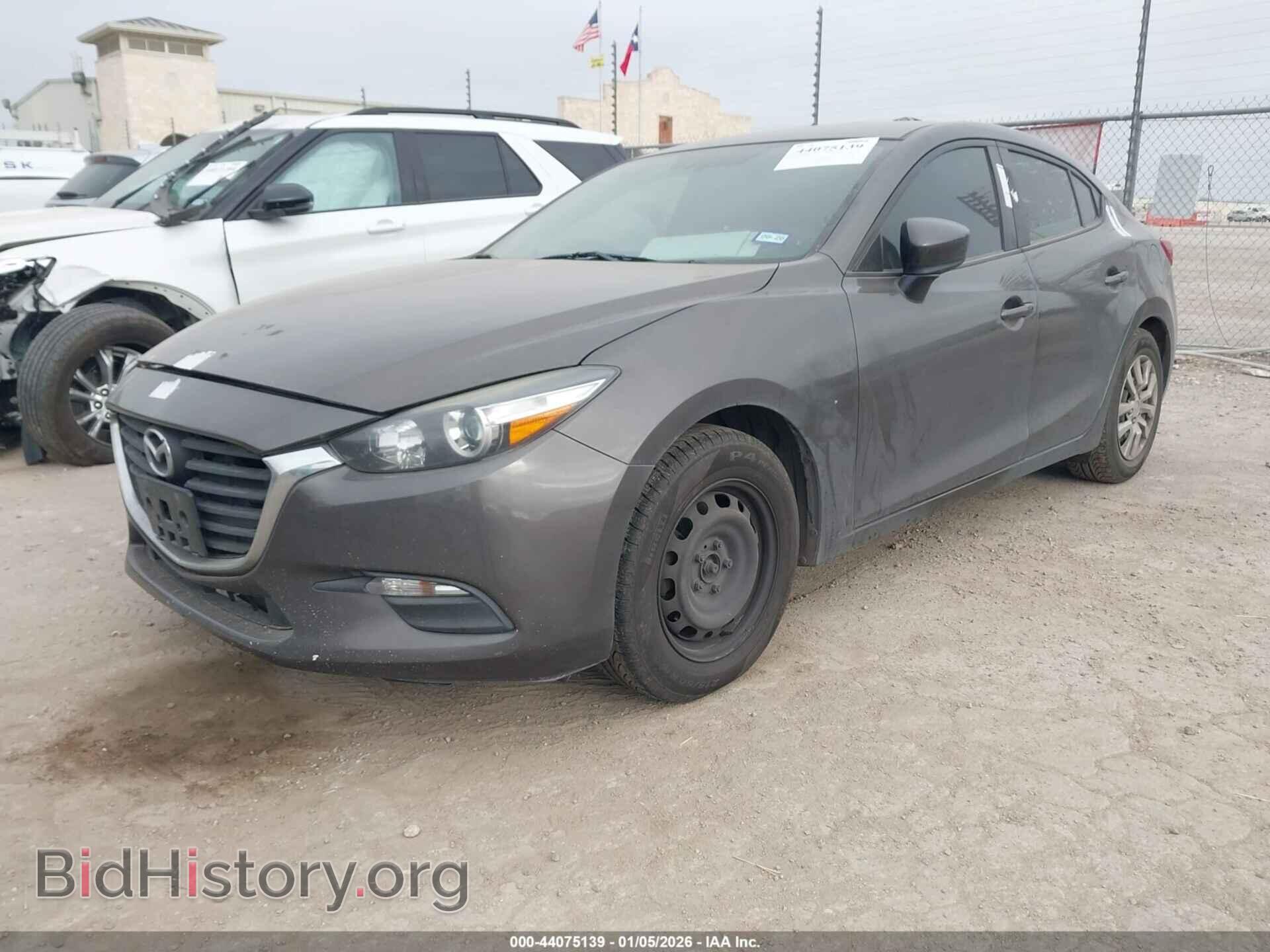 2017 MAZDA MAZDA3 - VIN: 3MZBN1U7XHM110681 - Фото 2