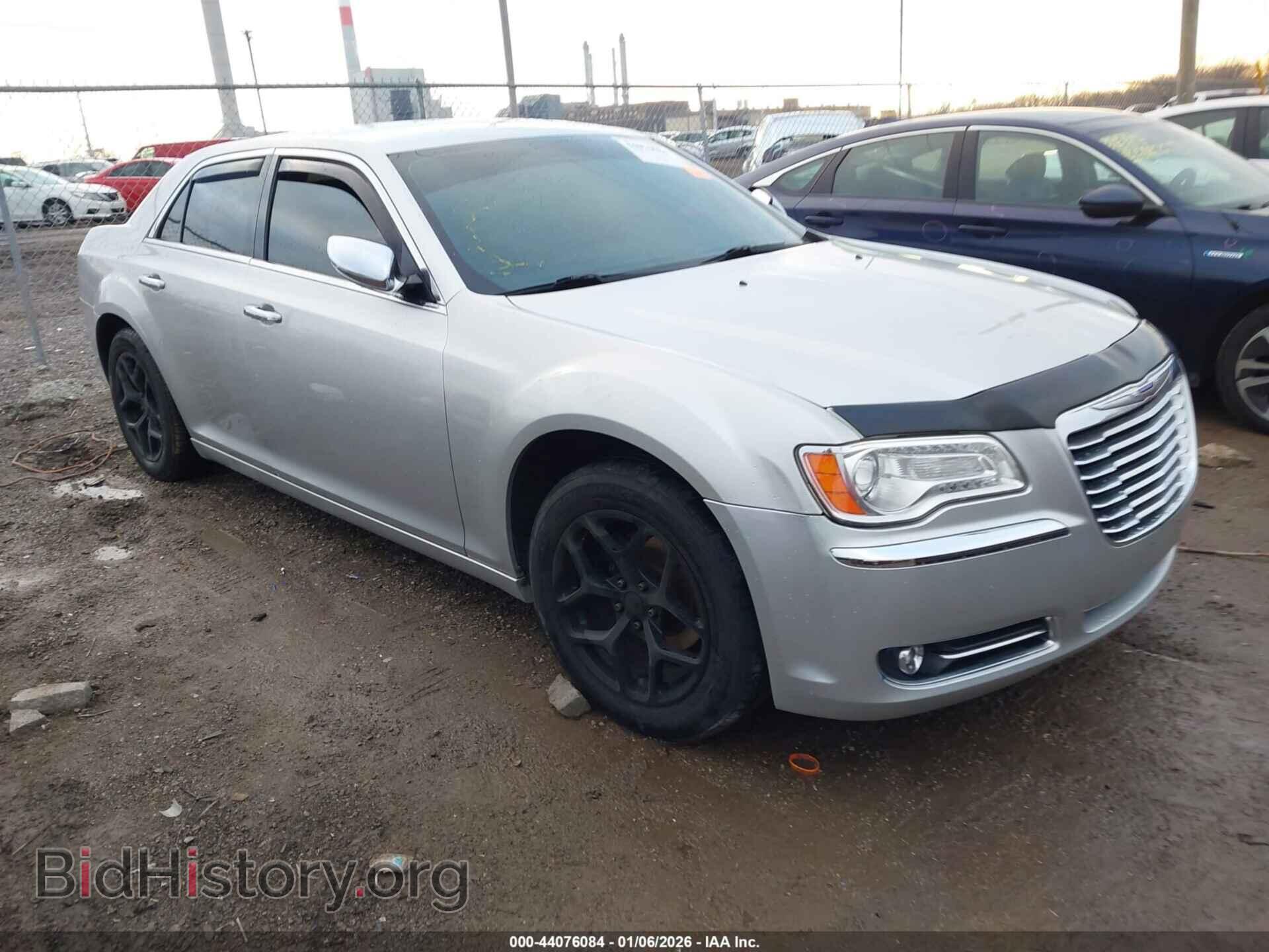 Photo 2C3CA5CG0BH614095 - CHRYSLER 300 2011