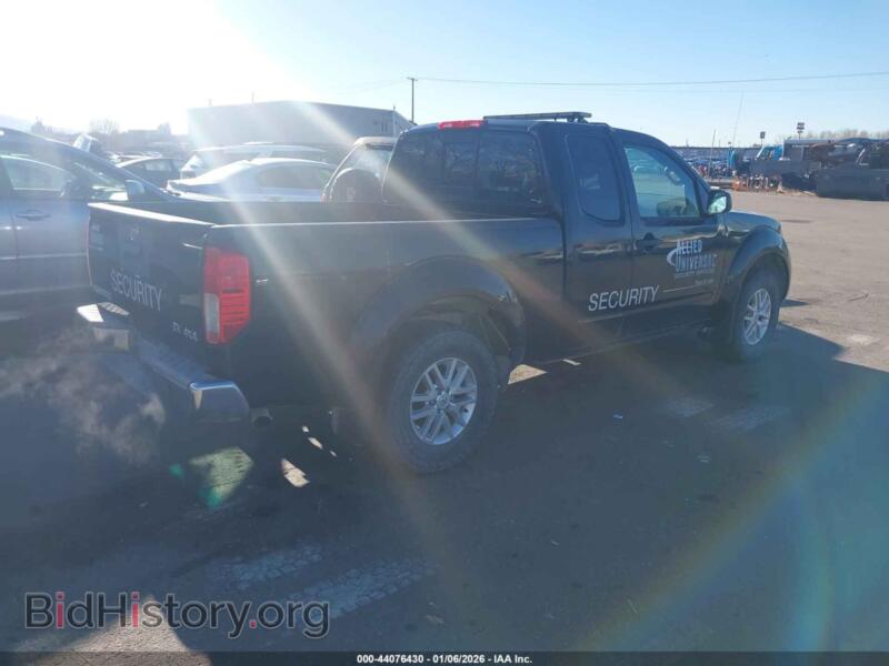 2015 Nissan FRONTIER (VIN 1N6AD0CW2FN757242) — фото 4 из 16