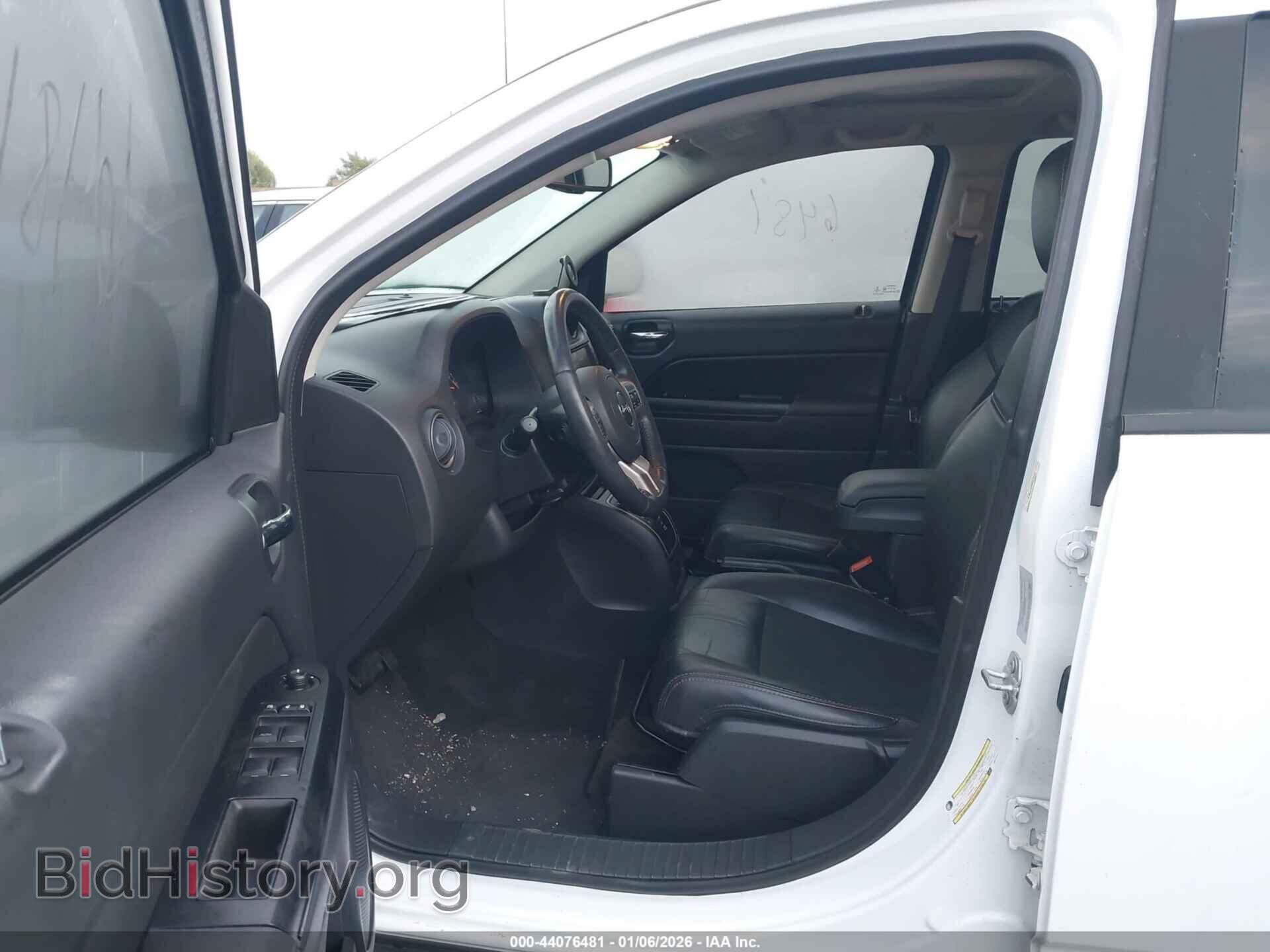 2016 JEEP COMPASS - VIN: 1C4NJCBB5GD815722 - Фото 5