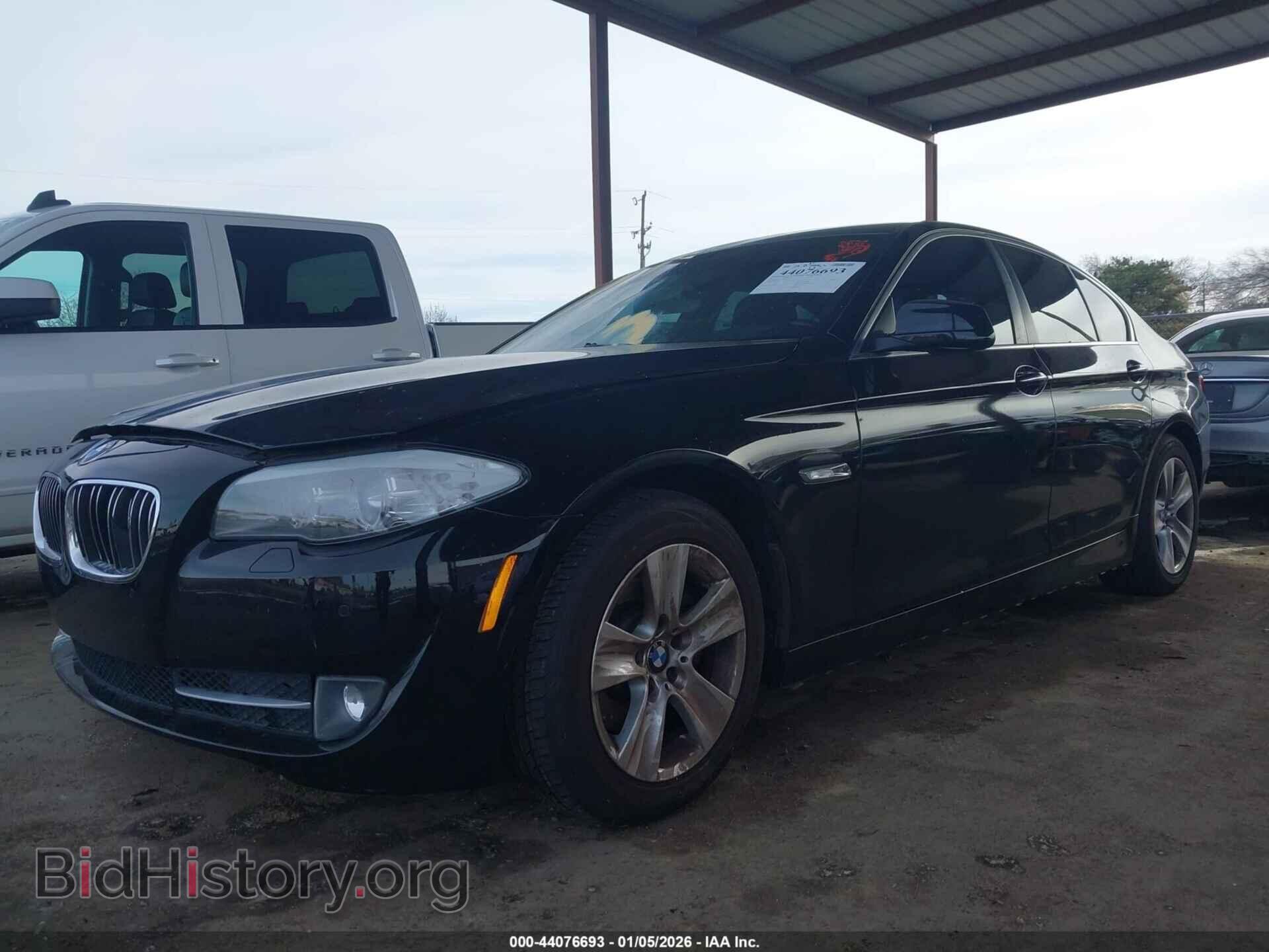 2013 BMW 528I - VIN: WBAXG5C56DDY37183 - Photo 2
