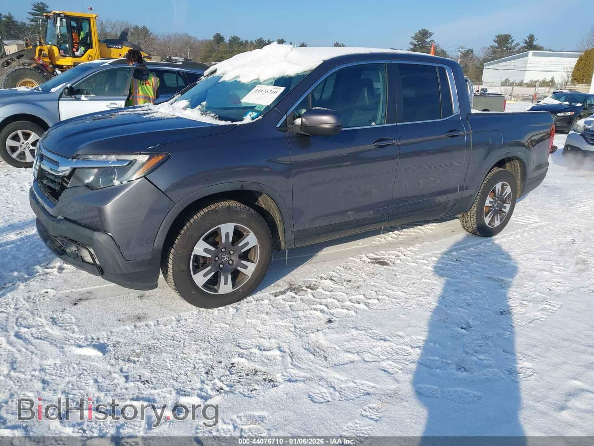 2017 HONDA RIDGELINE - VIN: 5FPYK3F5XHB015823 - Фото 2