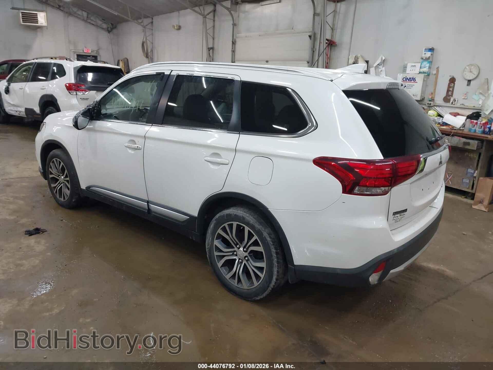 2017 MITSUBISHI OUTLANDER - VIN: JA4AZ3A36HZ024115 - Фото 3