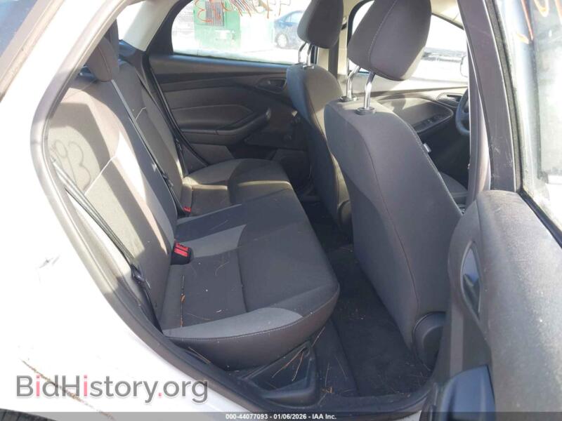 2012 Ford FOCUS (VIN 1FAHP3E2XCL459961) — photo 8 of 15