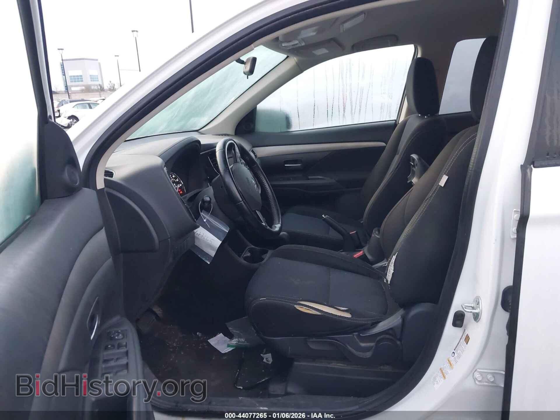 2016 MITSUBISHI OUTLANDER - VIN: JA4AD3A39GZ011114 - Фото 5