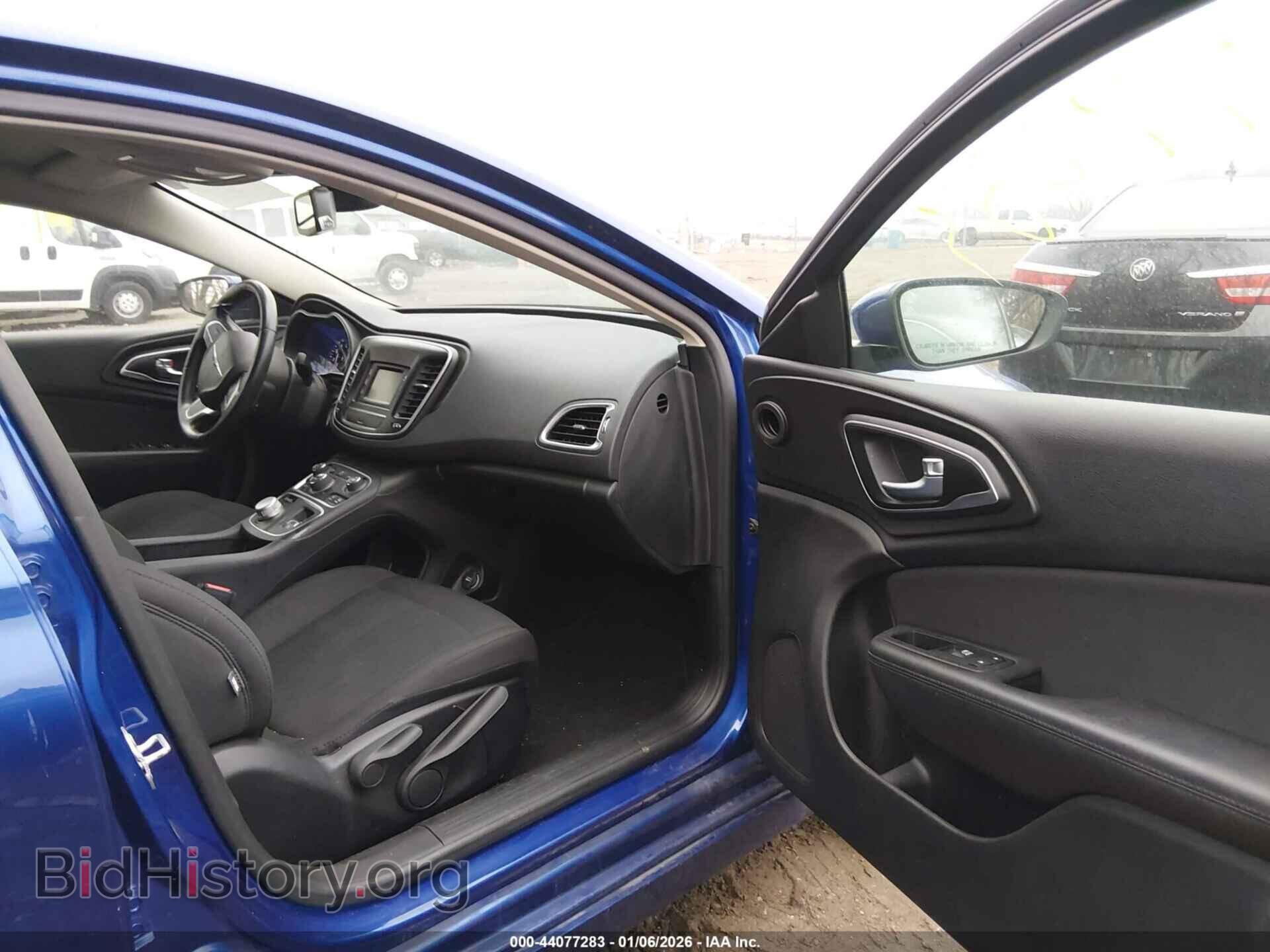 2016 CHRYSLER 200 - VIN: 1C3CCCAB8GN165298 - Фото 5